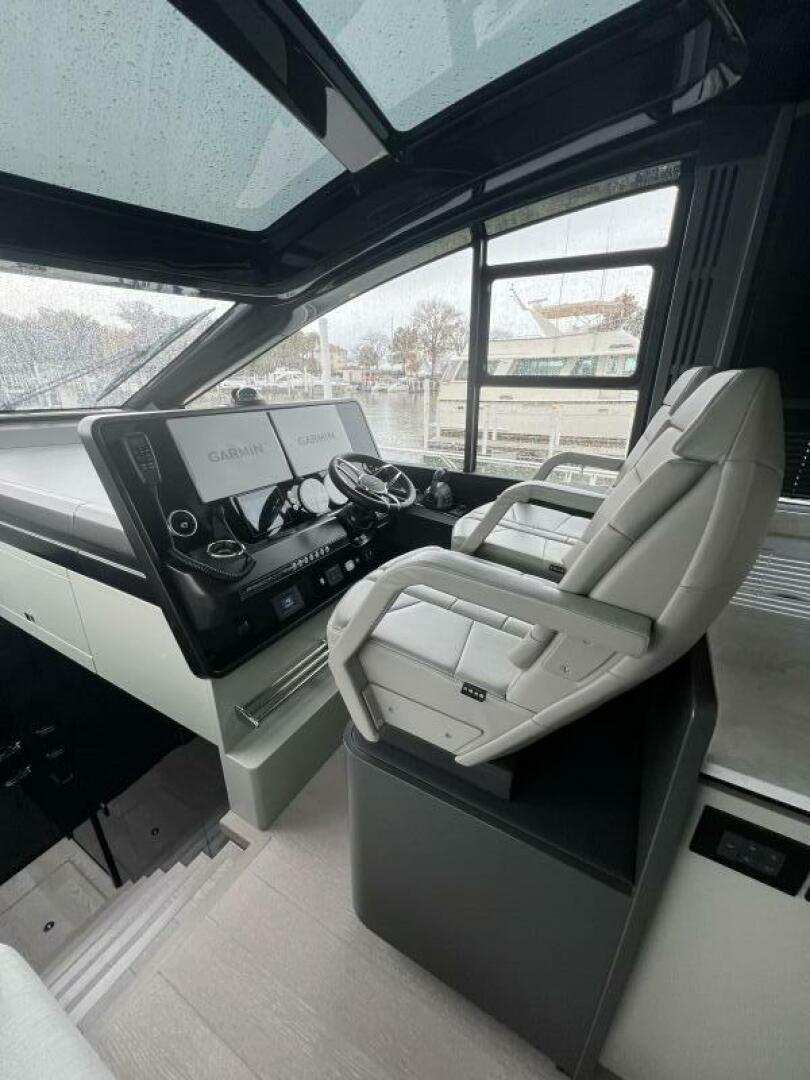 2026 Sunseeker 55 Predator - Image 27