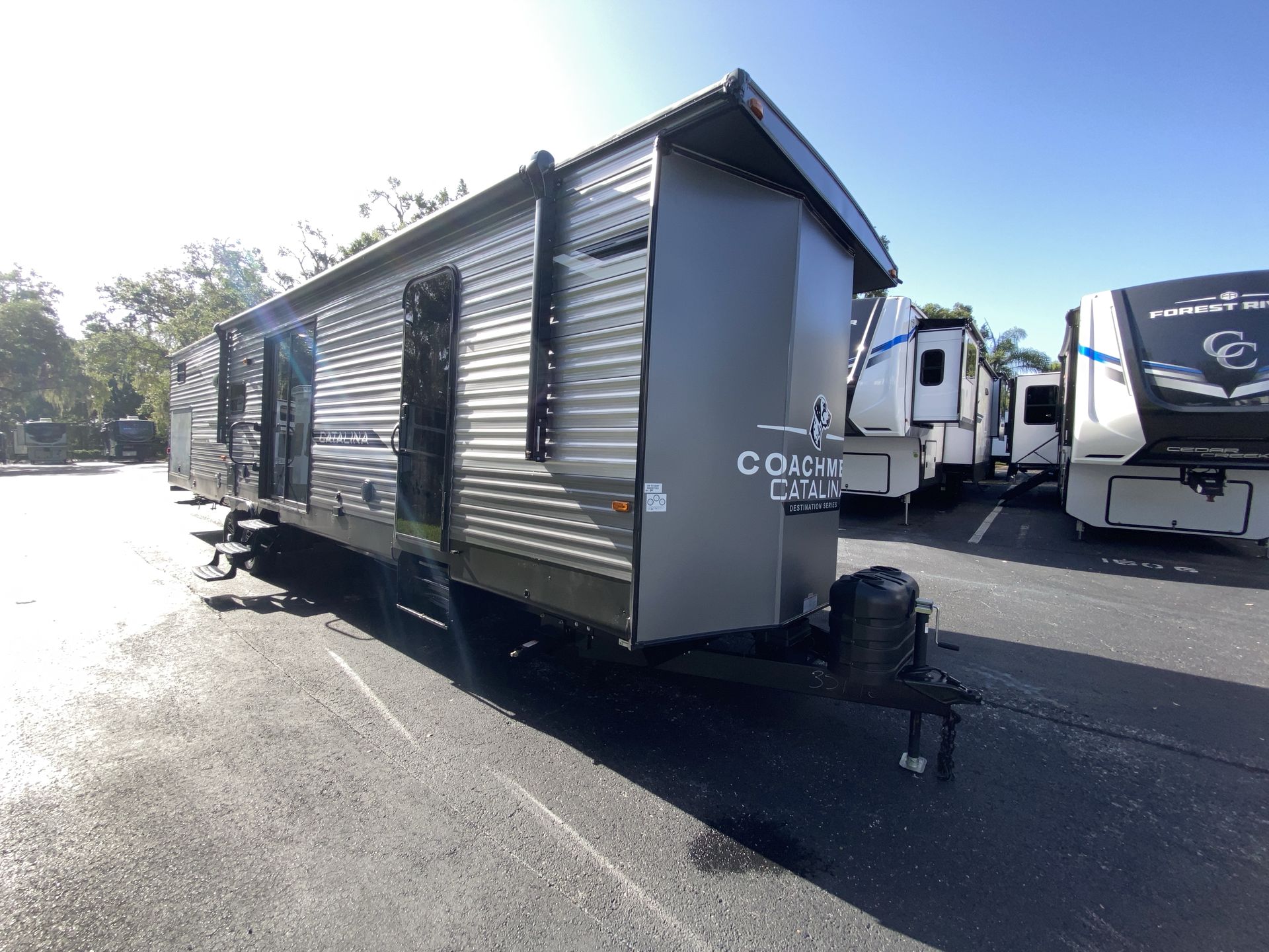 2025 Coachmen Catalina Destination
