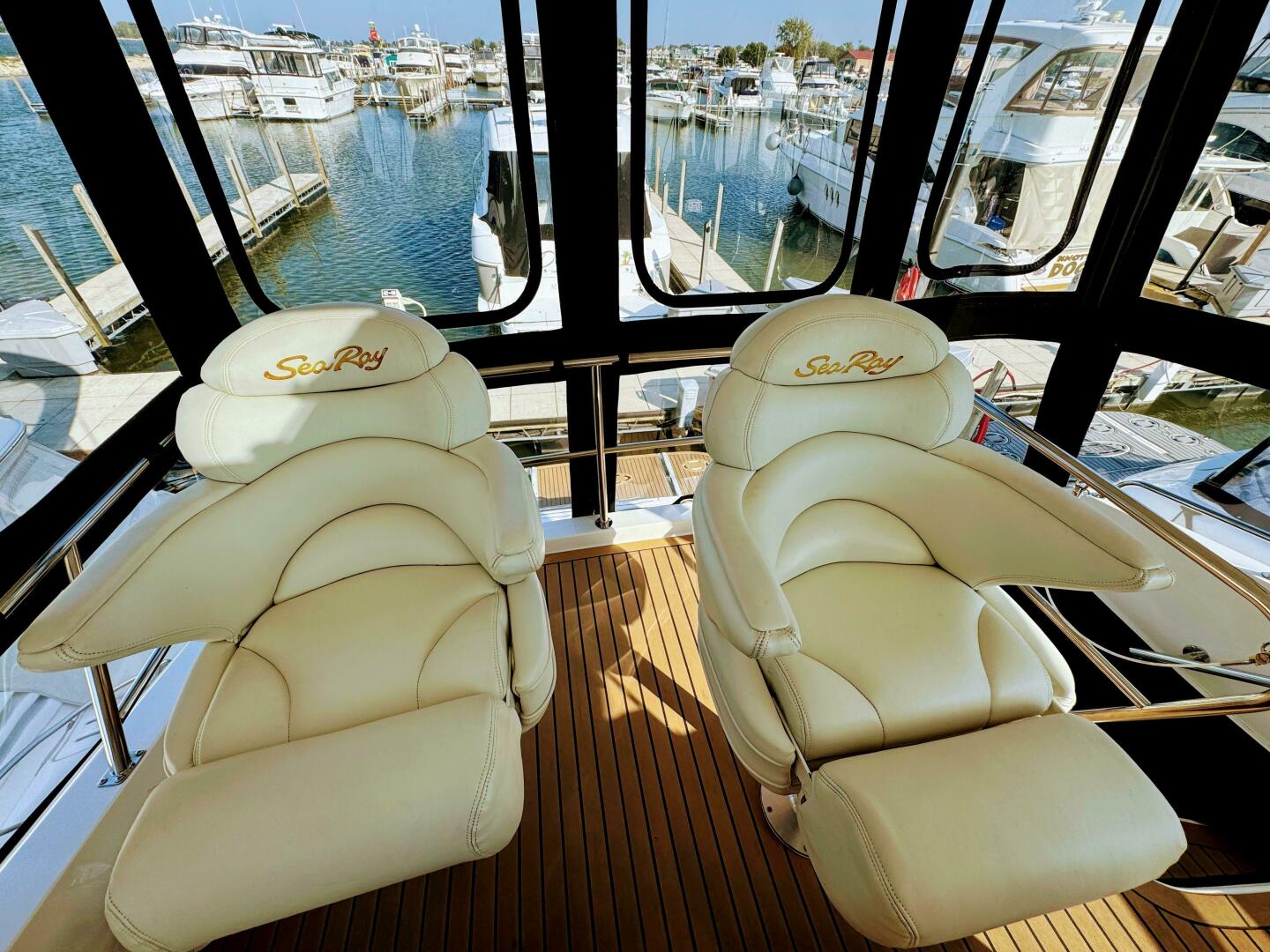 1998 Sea Ray 480 Sedan Bridge - Image 14