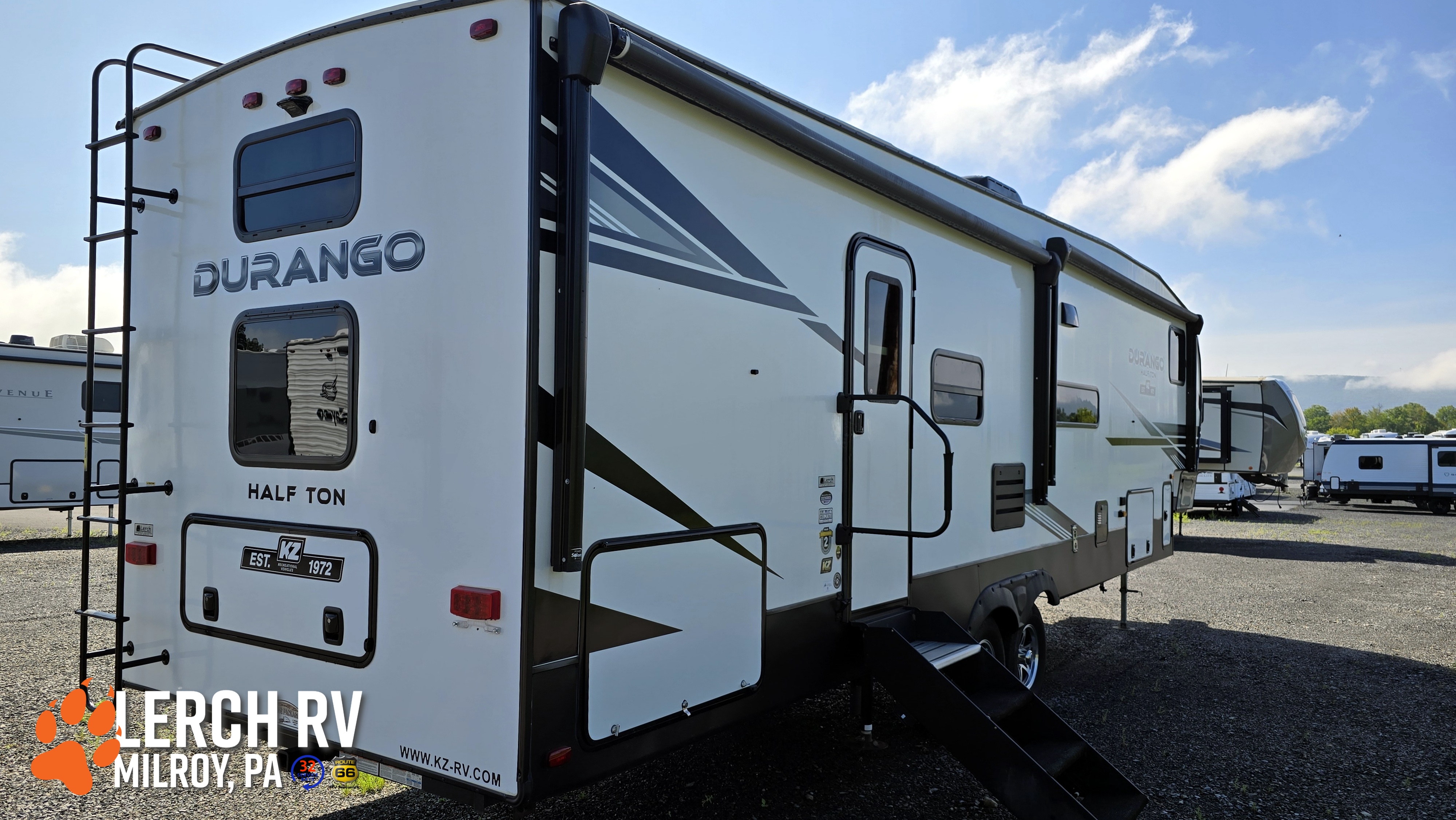 2022 KZ RV Durango Half-Ton D274BHD - Image 10