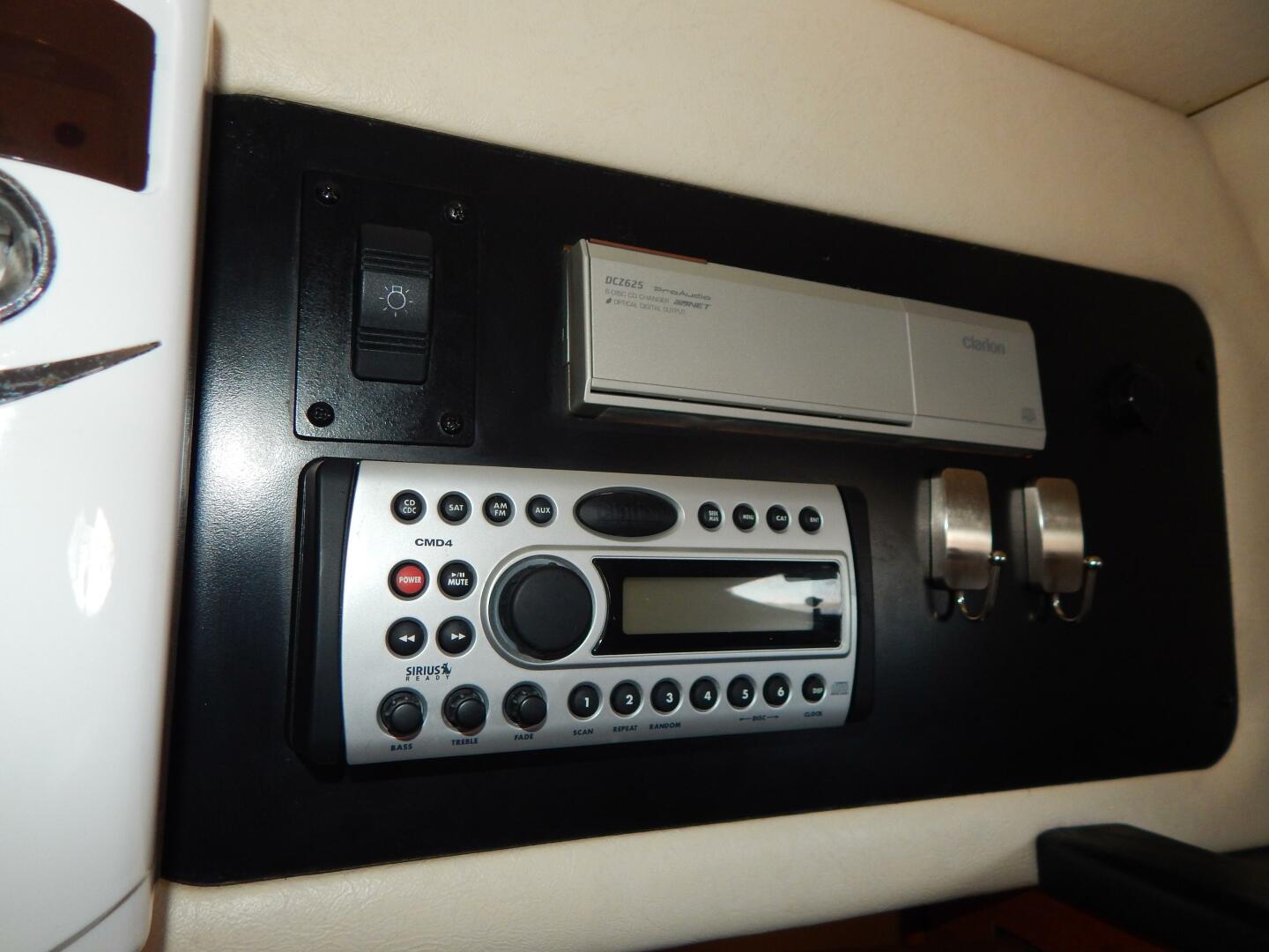 2007 Sea Ray 260 Sundancer - Image 6