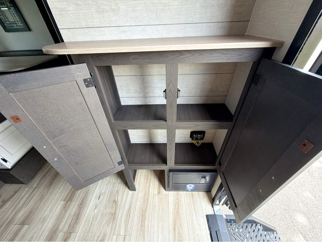 2026 VENTURE RV SPORTTREK STINGER 181VRK - Image 28