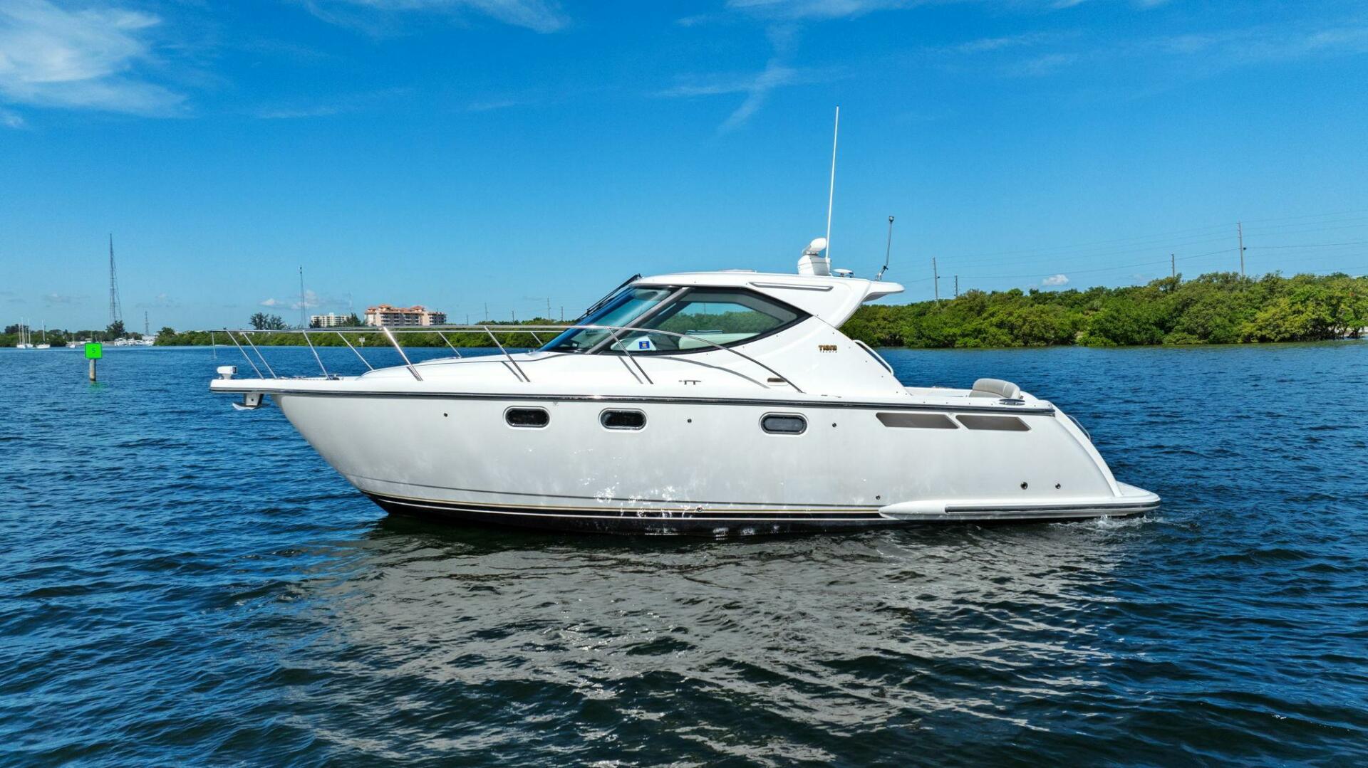 2008 Tiara Yachts 3500 Sovran - Image 44