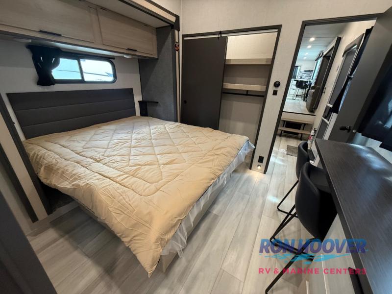 2026 FOREST RIVER 37GALLEY - Image 21