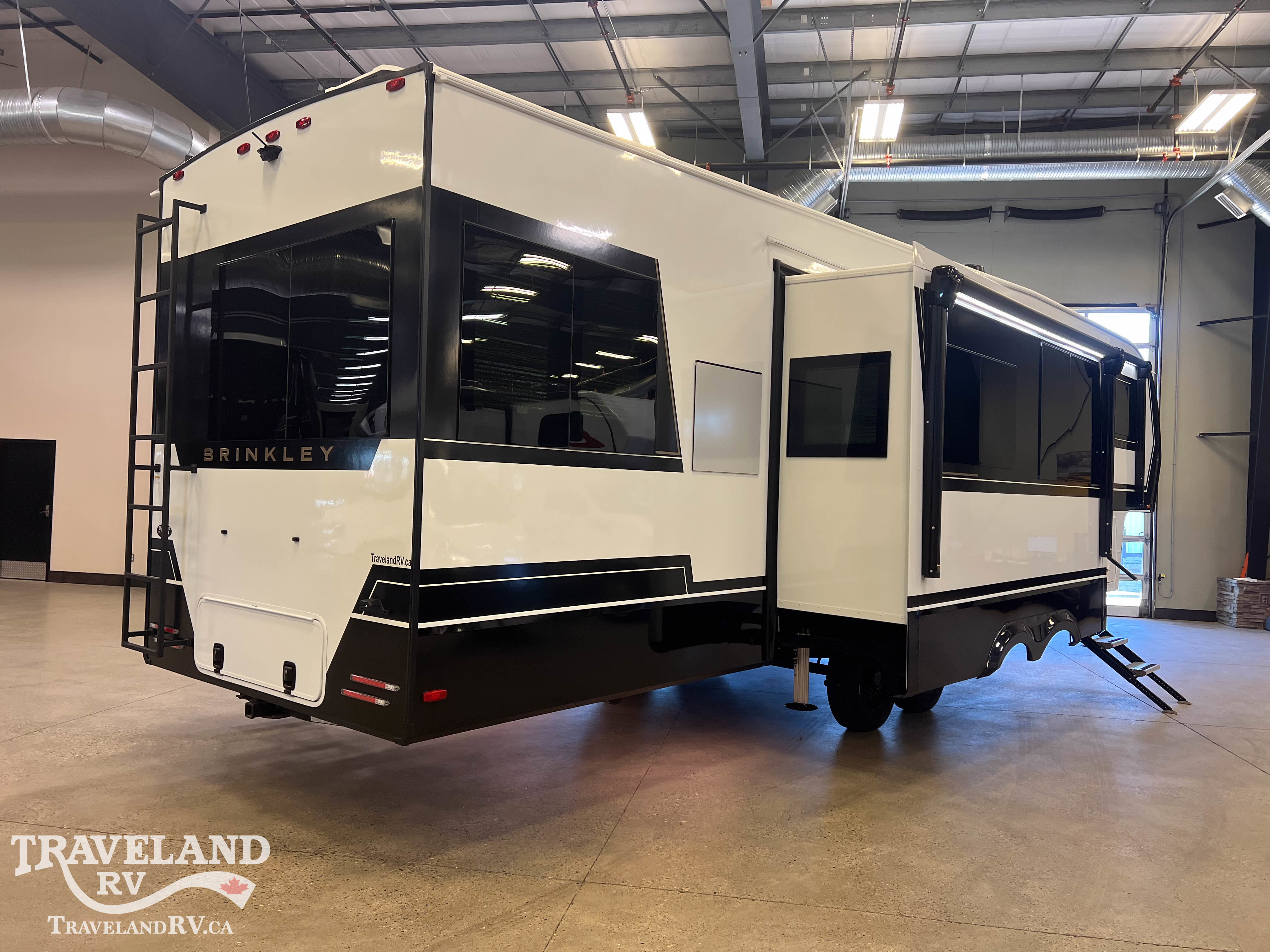 2026 Brinkley RV Model Z 3515 - Image 5