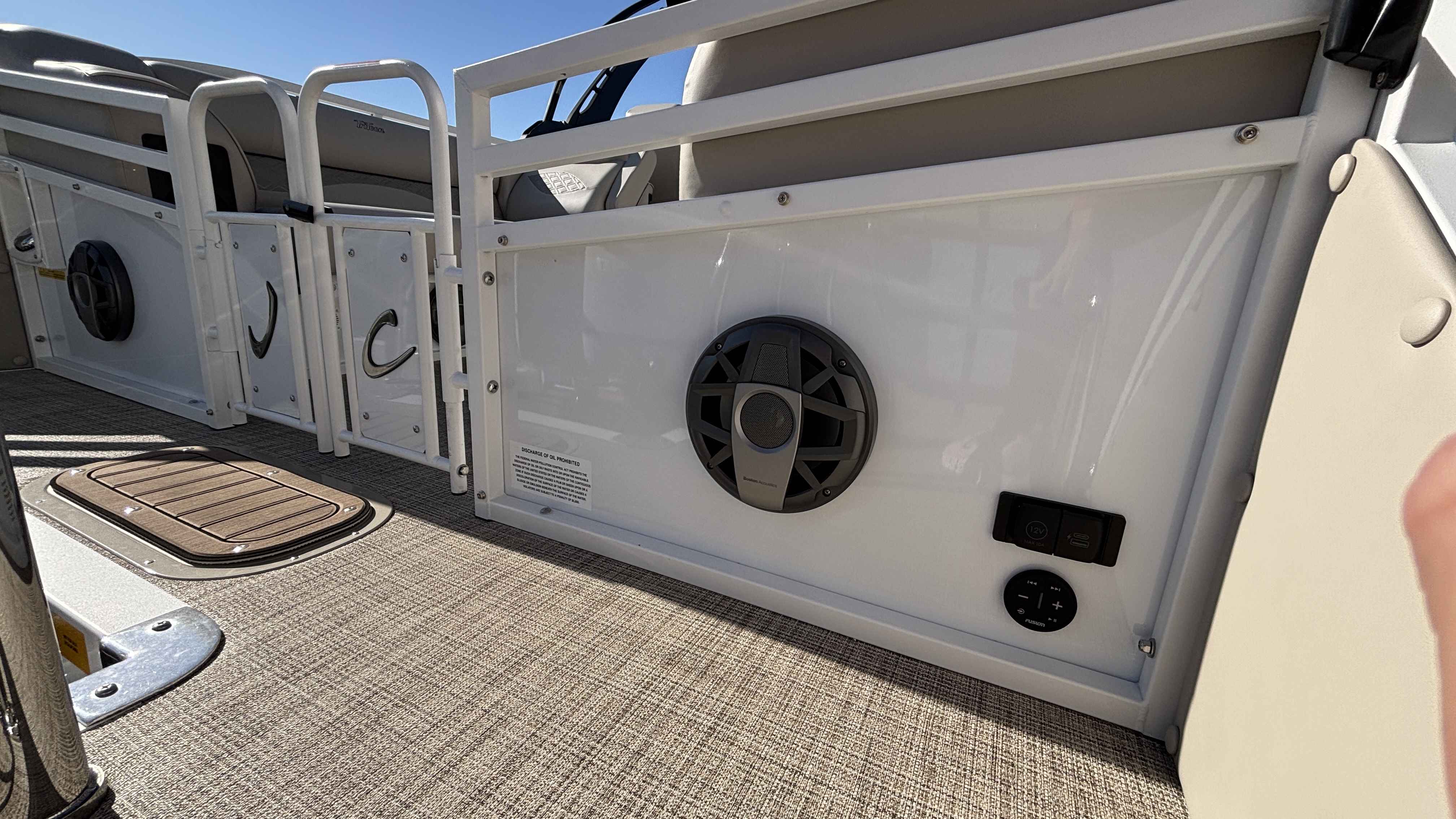 2026 JC Tritoon NepToon 25TT Sport - Image 3