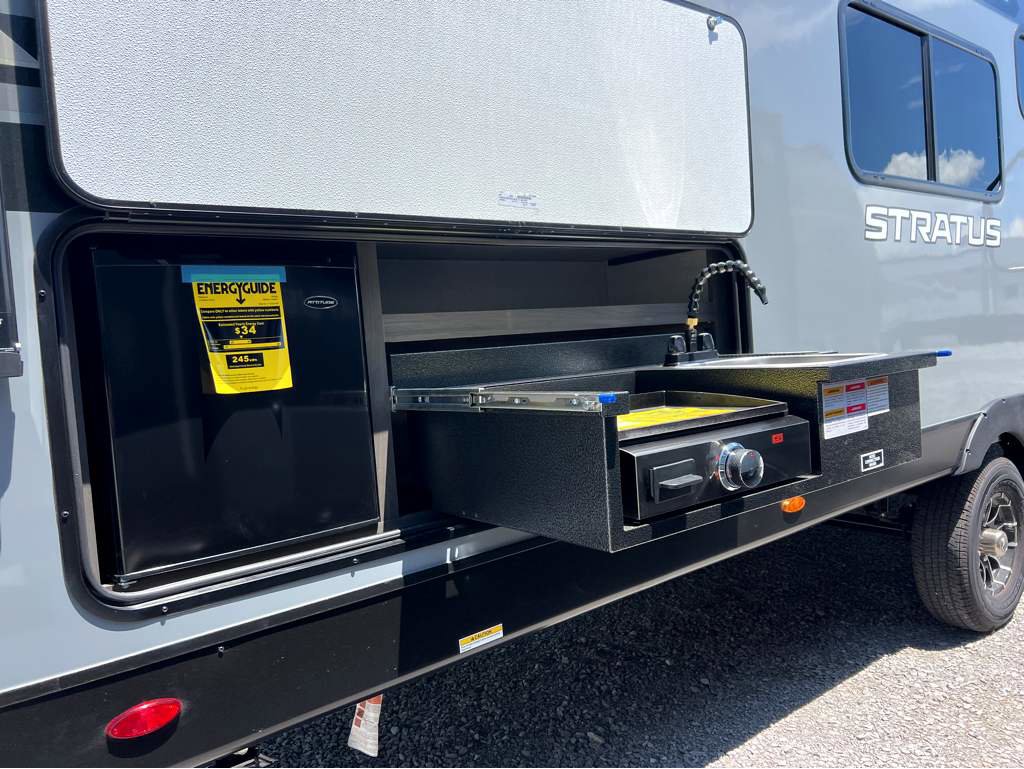 2026 VENTURE RV STRATUS 302VBH - Image 5