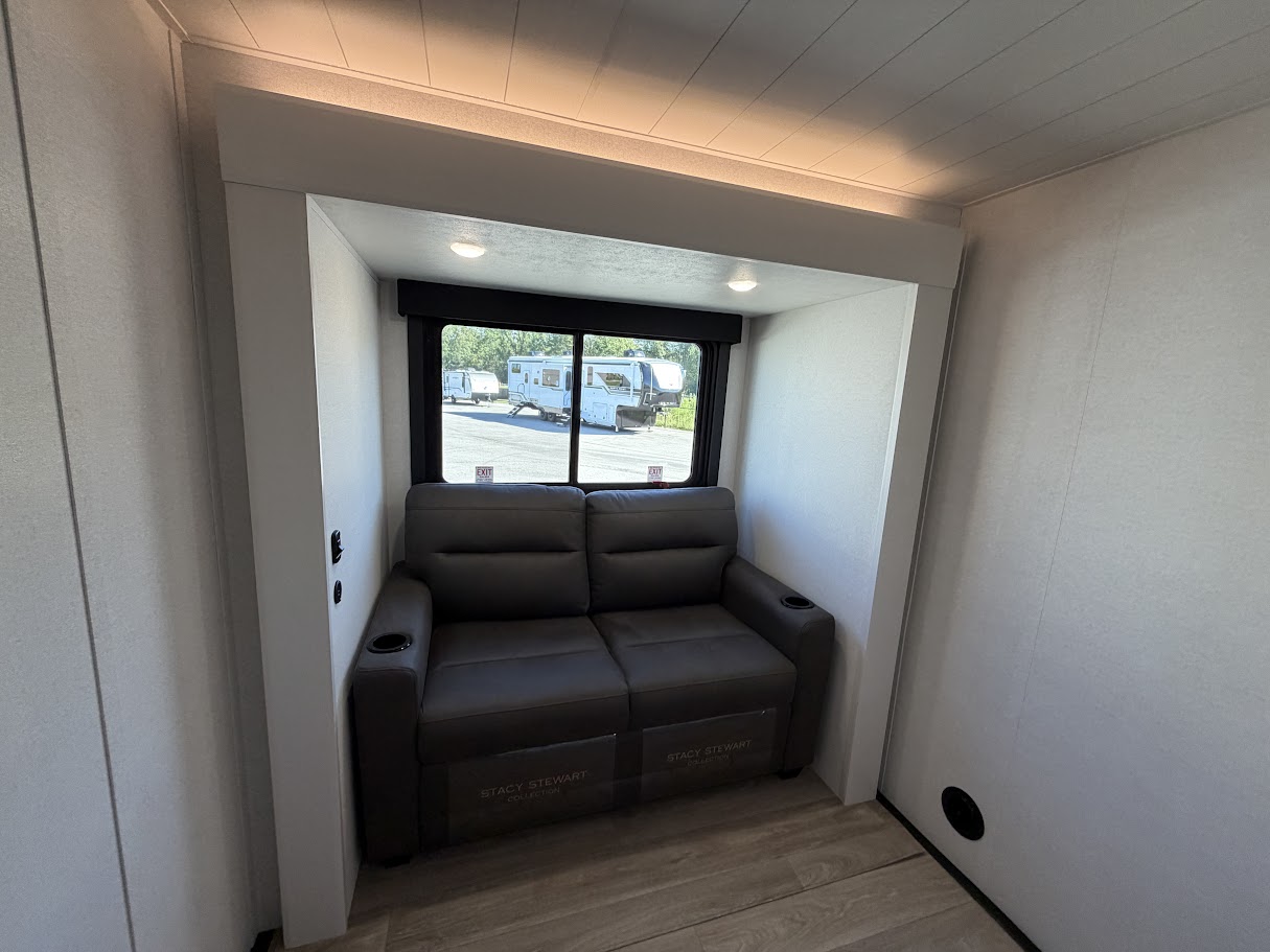 2027 JAYCO EAGLE 355MBQS - Image 39