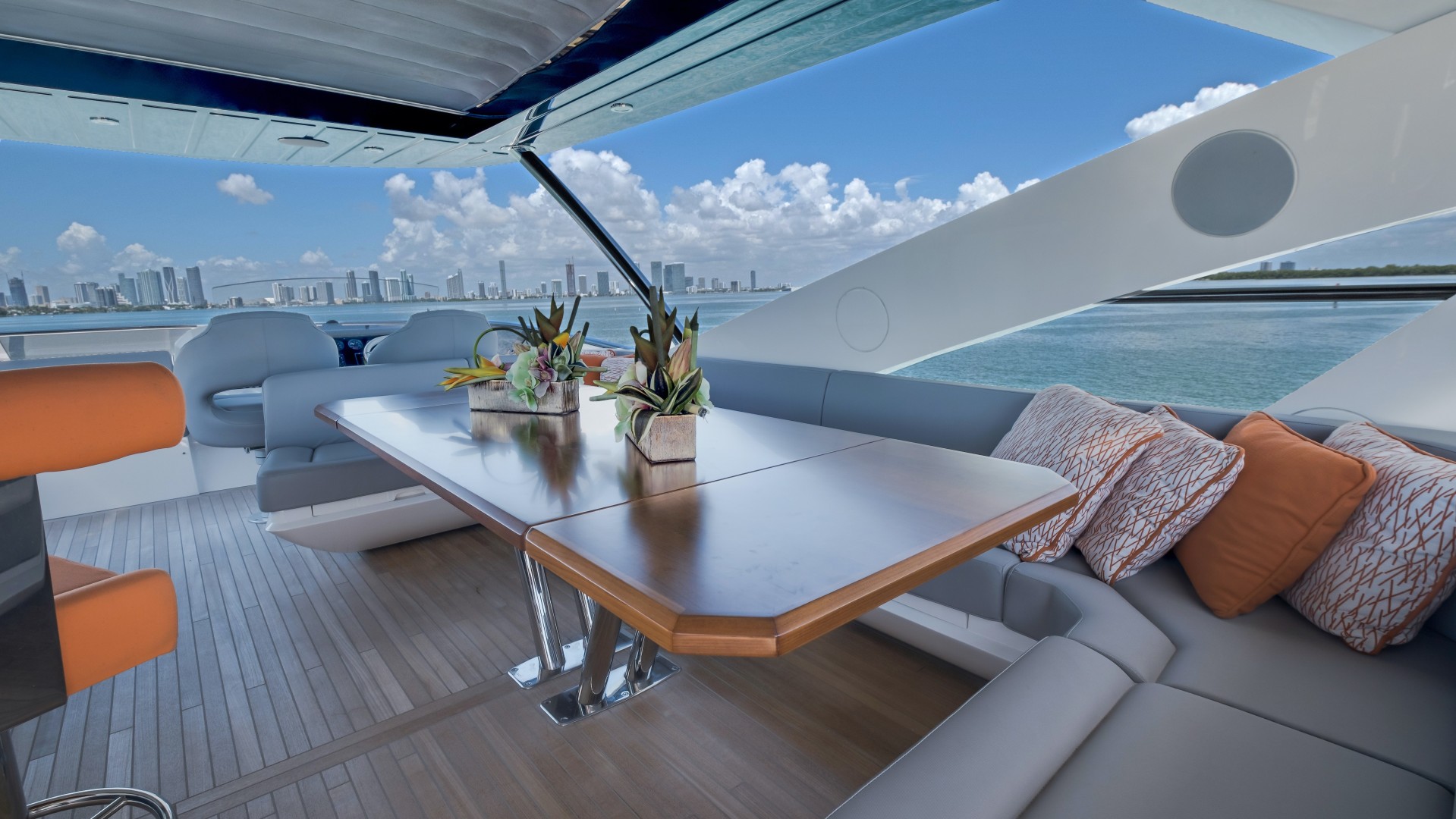 2018 Sunseeker 86 Yacht - Image 11