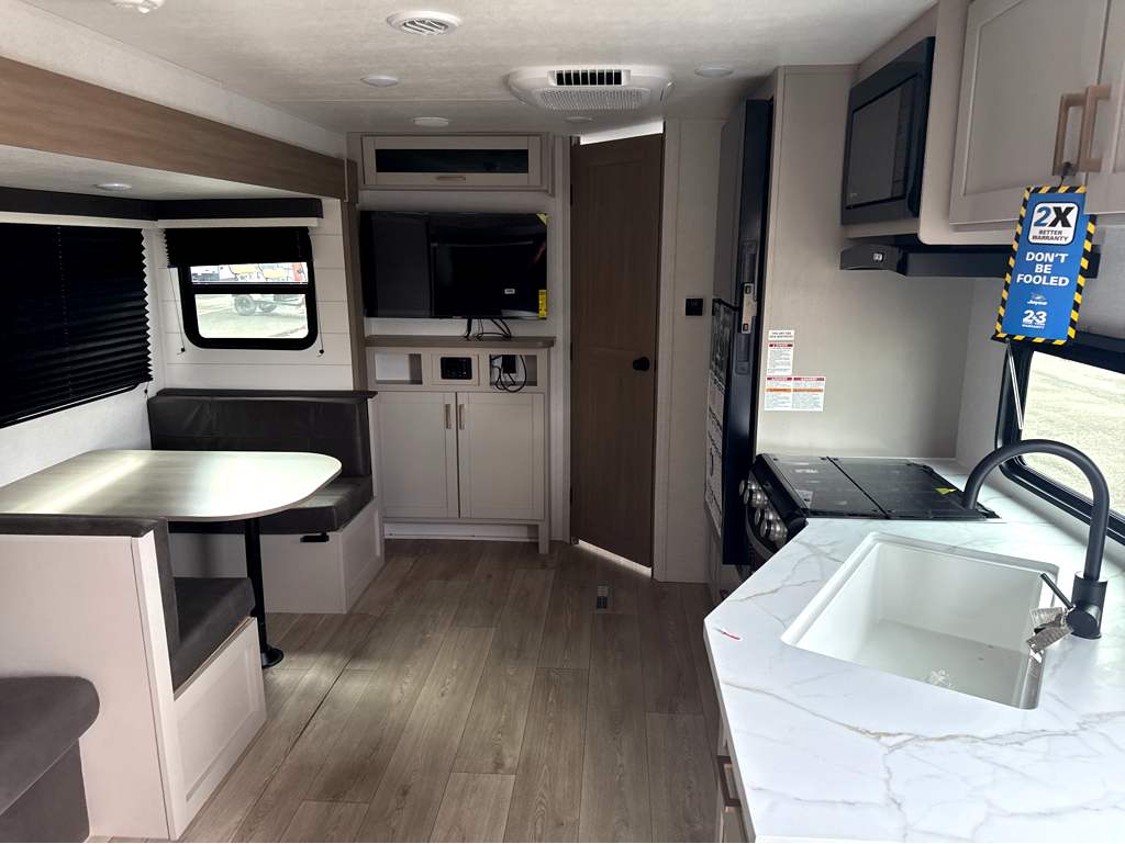 2027 JAYCO JAY FLIGHT 262RLS - Image 10