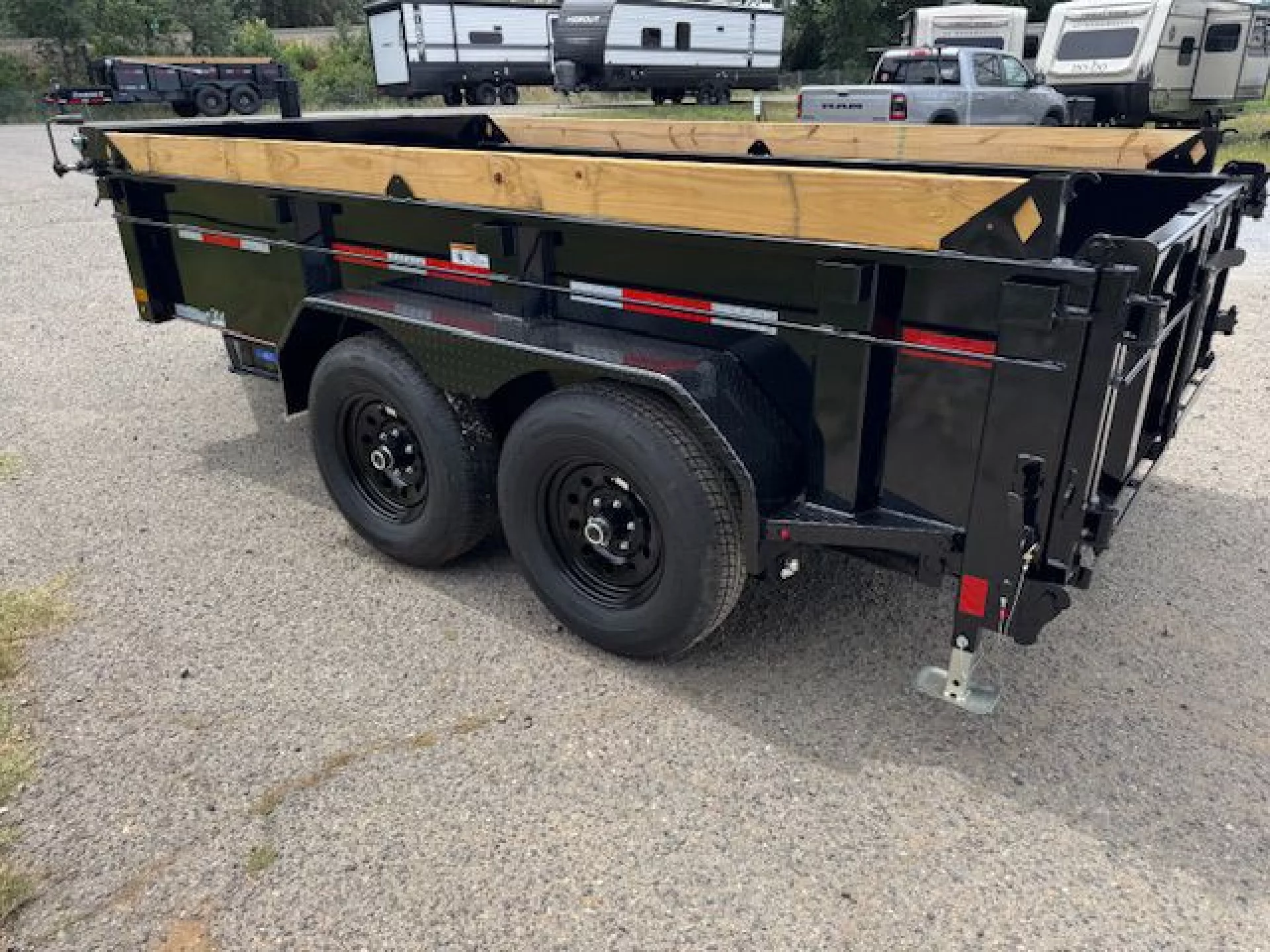 2026 DIAMOND C TRAILERS DIAMOND C MDT 206 MEDIUM DUTY 12X77 24 SIDES - Image 4