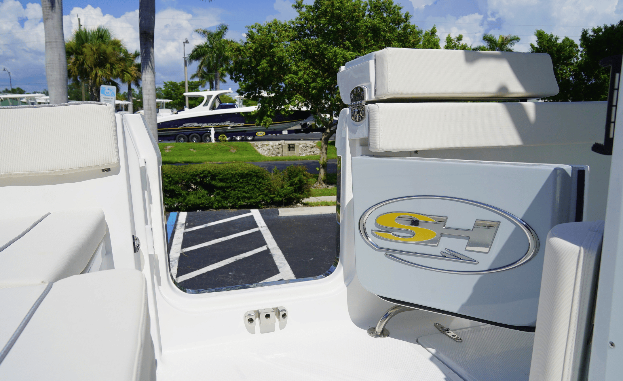 2027 SEA HUNT ULTRA 265SE - Image 51