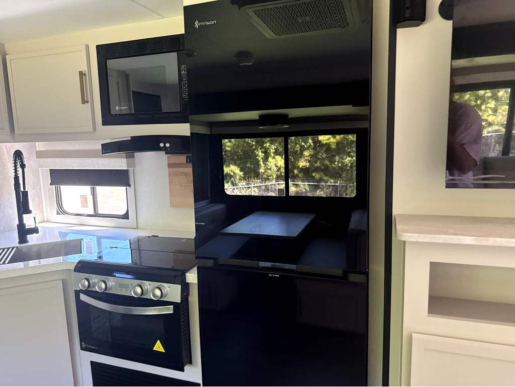 2027 VENTURE RV STRATUS 261VRB - Image 21