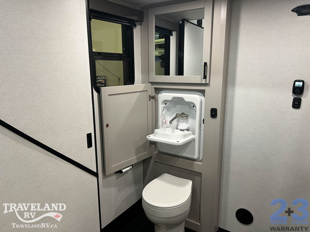 2027 Jayco Seismic Fifth Wheel Toy Hauler 395 - Image 22