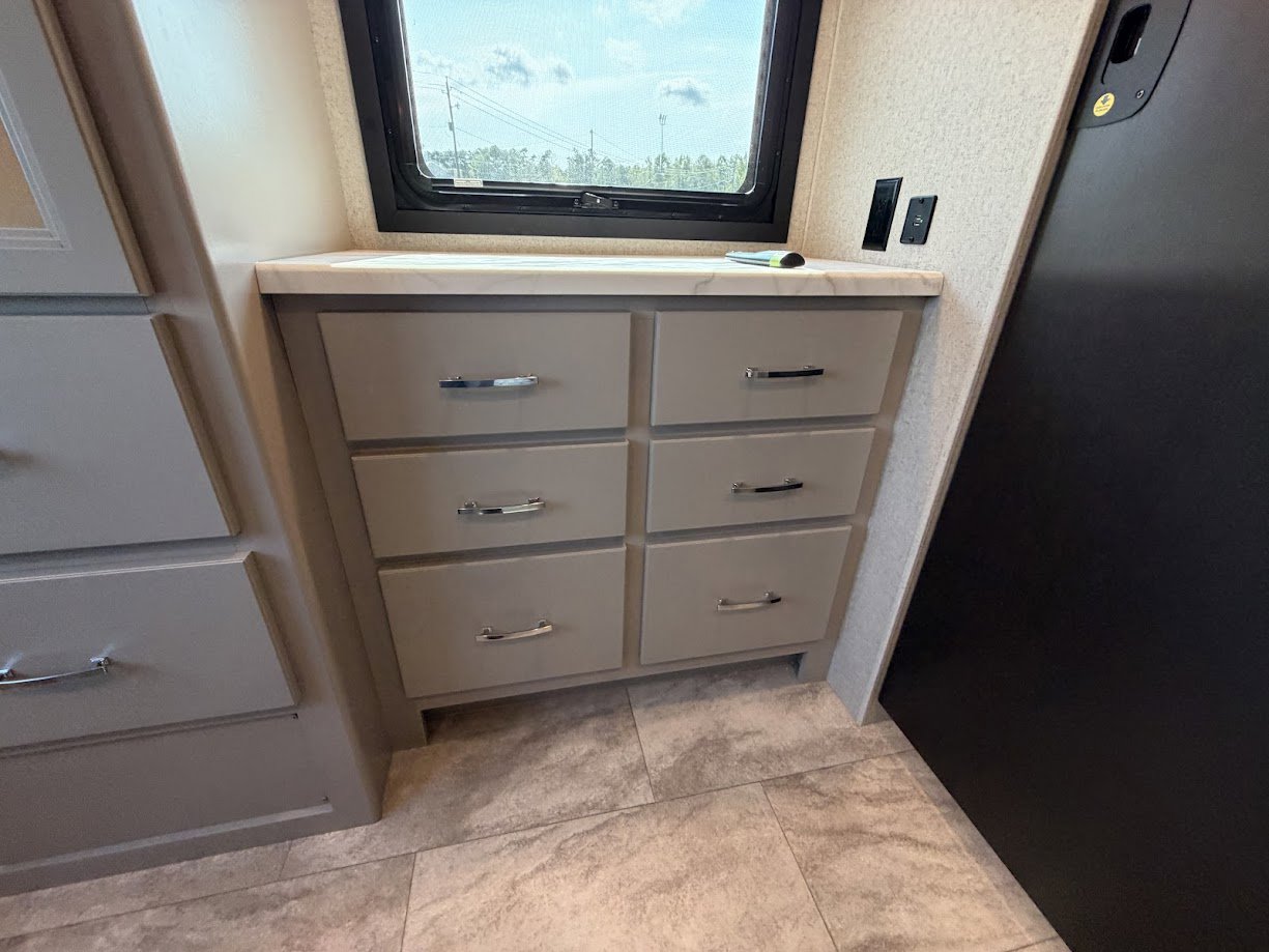 2026 THOR MOTOR COACH MAGNITUDE GRAND X32 - Image 71