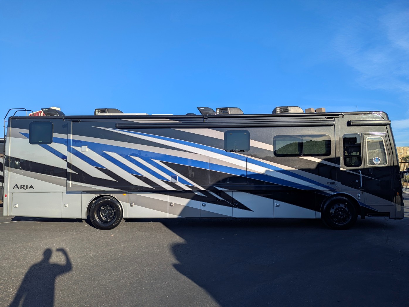 2026 Thor Motor Coach Aria 3901 - Image 8