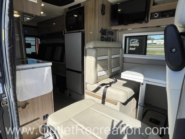 2019 Winnebago Travato 59G - Image 15