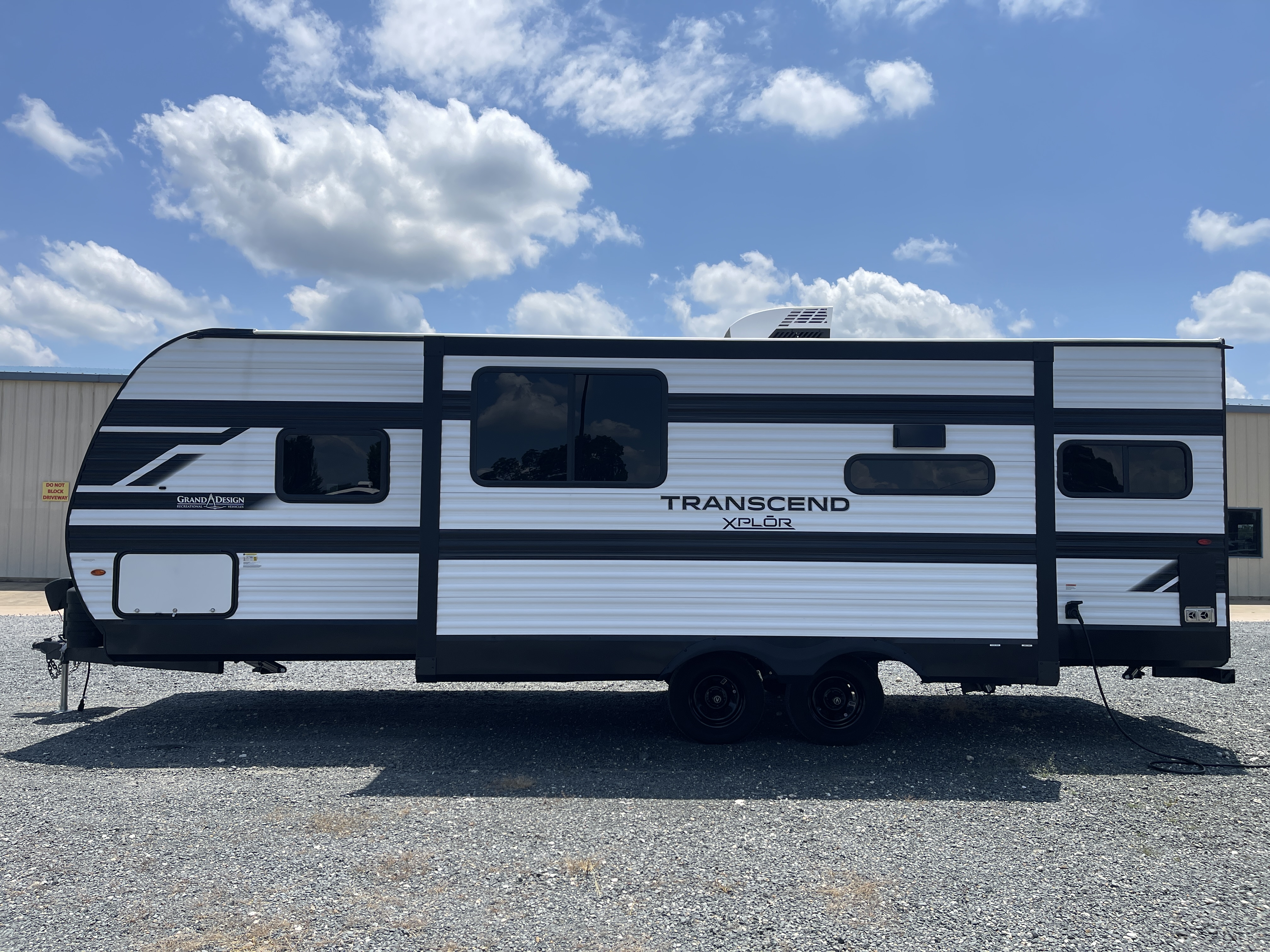 2027 Grand Design Transcend XPLOR 25MLX - Image 4