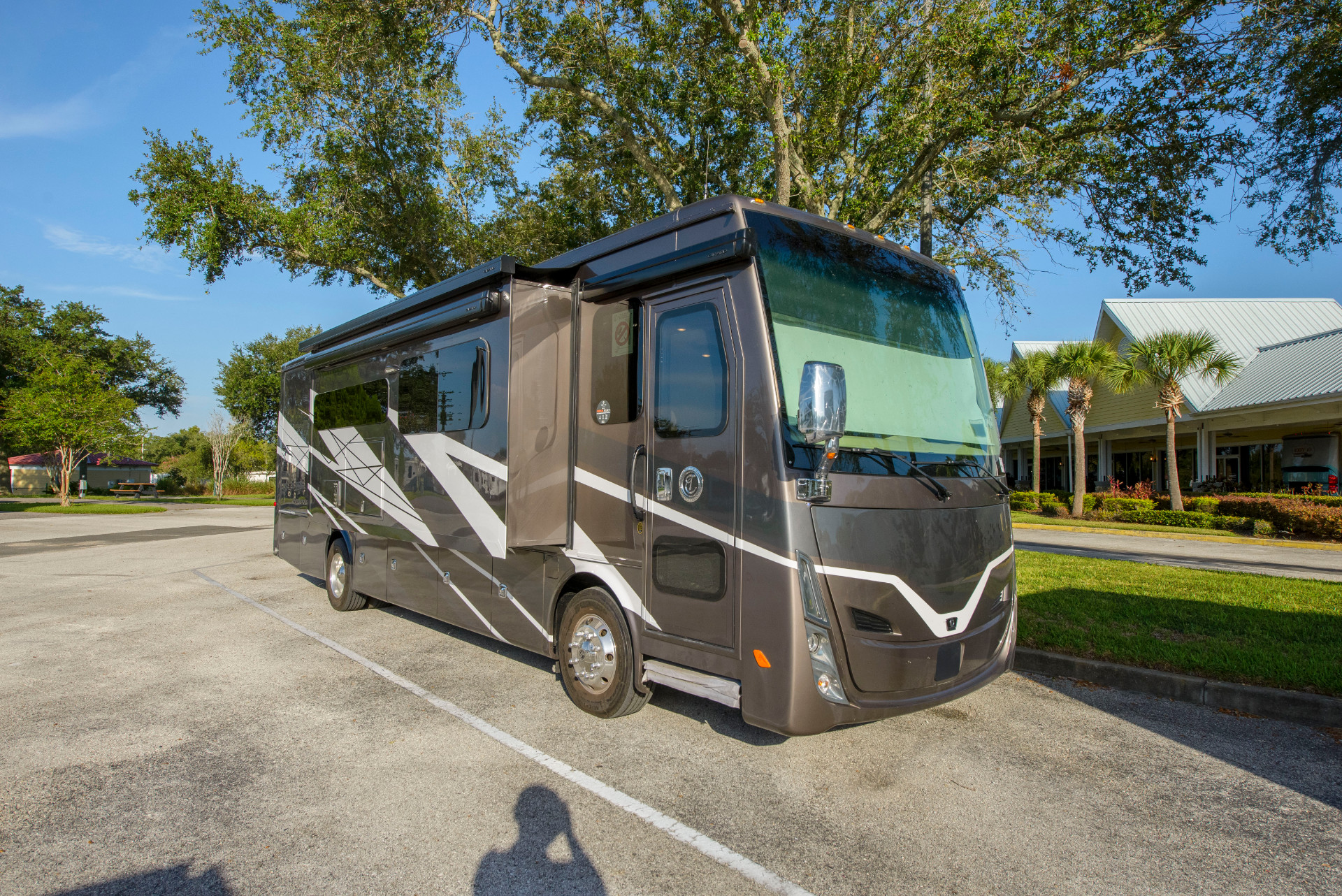2025 Tiffin Allegro Breeze
