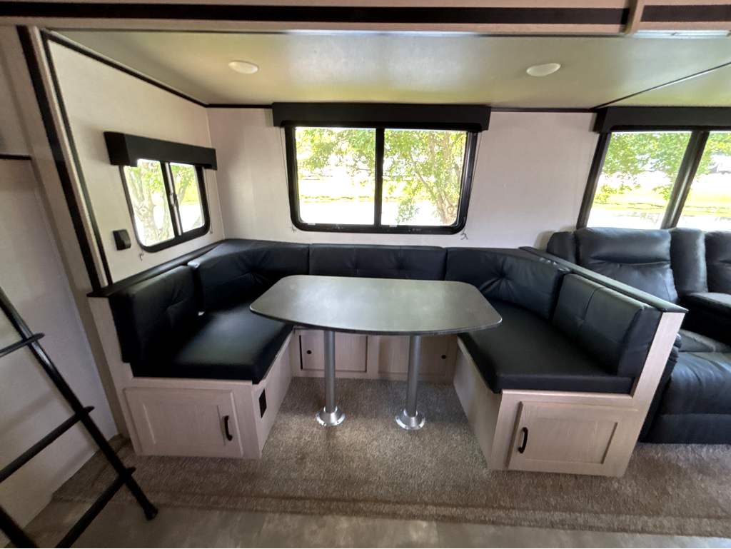 2022 COACHMAN APEX 290BHS - Image 9