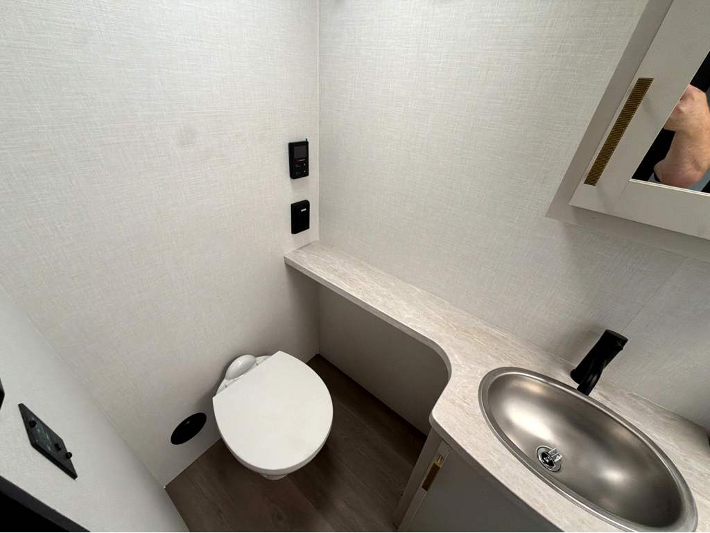 2027 VENTURE RV STRATUS 231VRK - Image 28