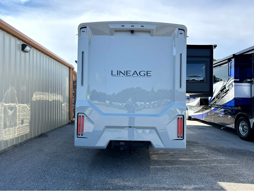 2026 GRAND DESIGN LINEAGE SERIESF 31ZW - Image 11