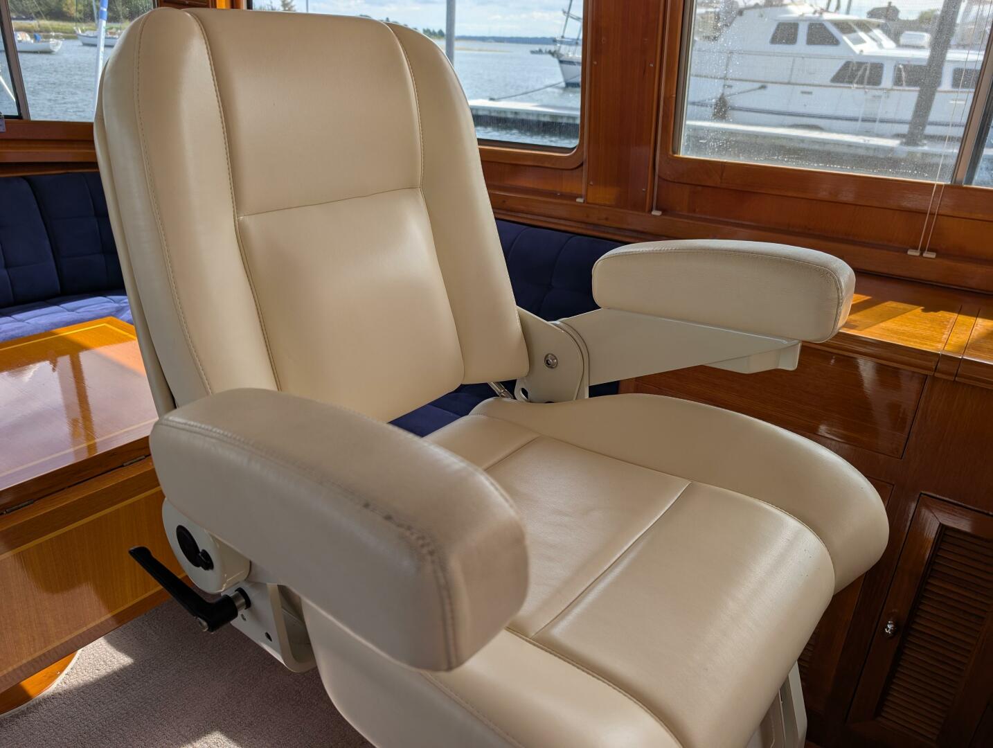 2006 Grand Banks - Image 23