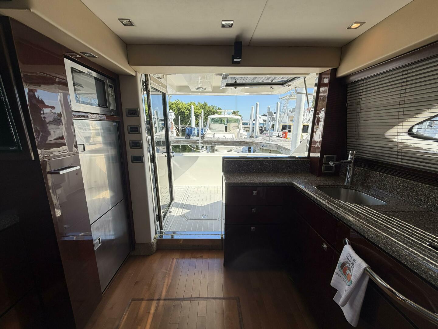 2008 Sea Ray 47 Sedan Bridge - Image 16