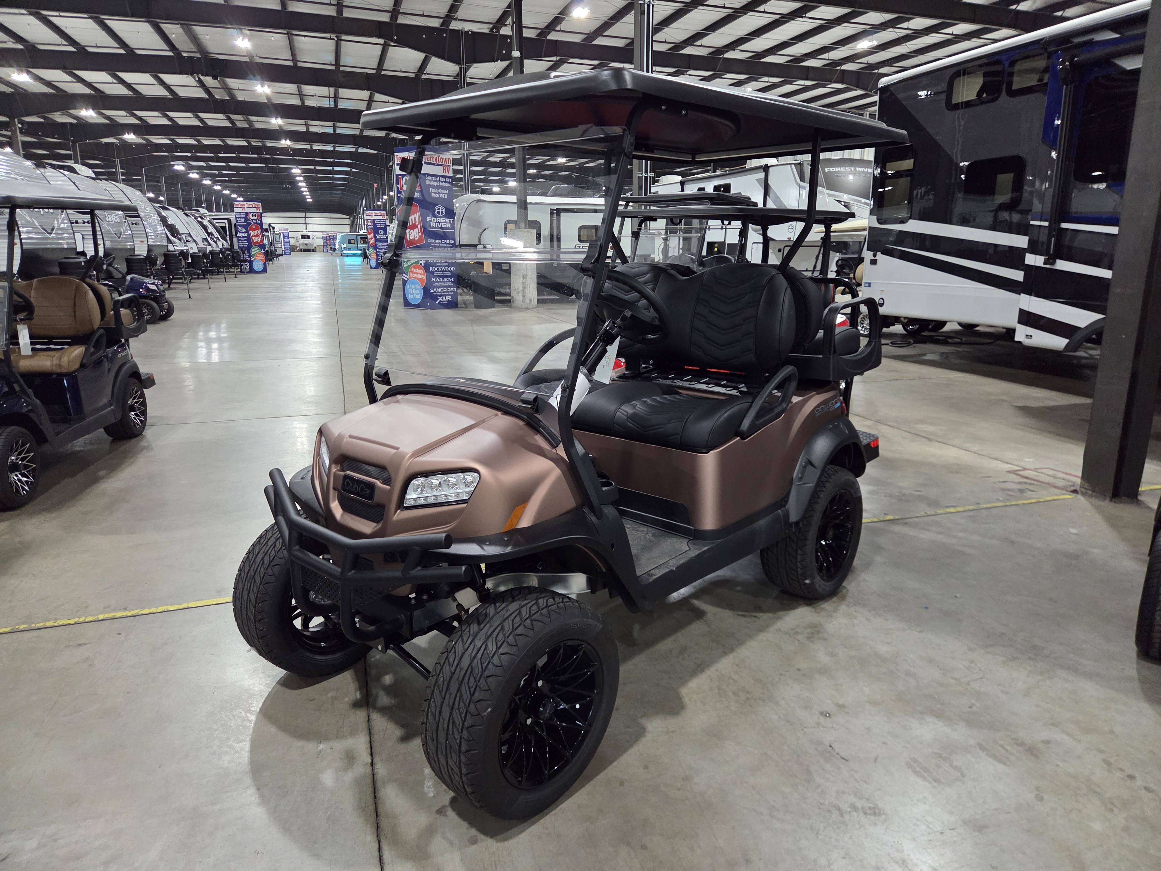 2024 Club Car Special Edition Onward Sunrise Lithium Ion XR - Image 4