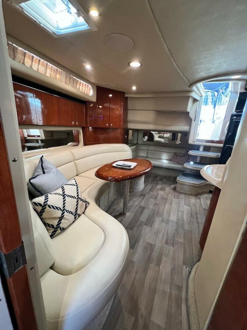 2004 Sea Ray 380 Sundancer - Image 42