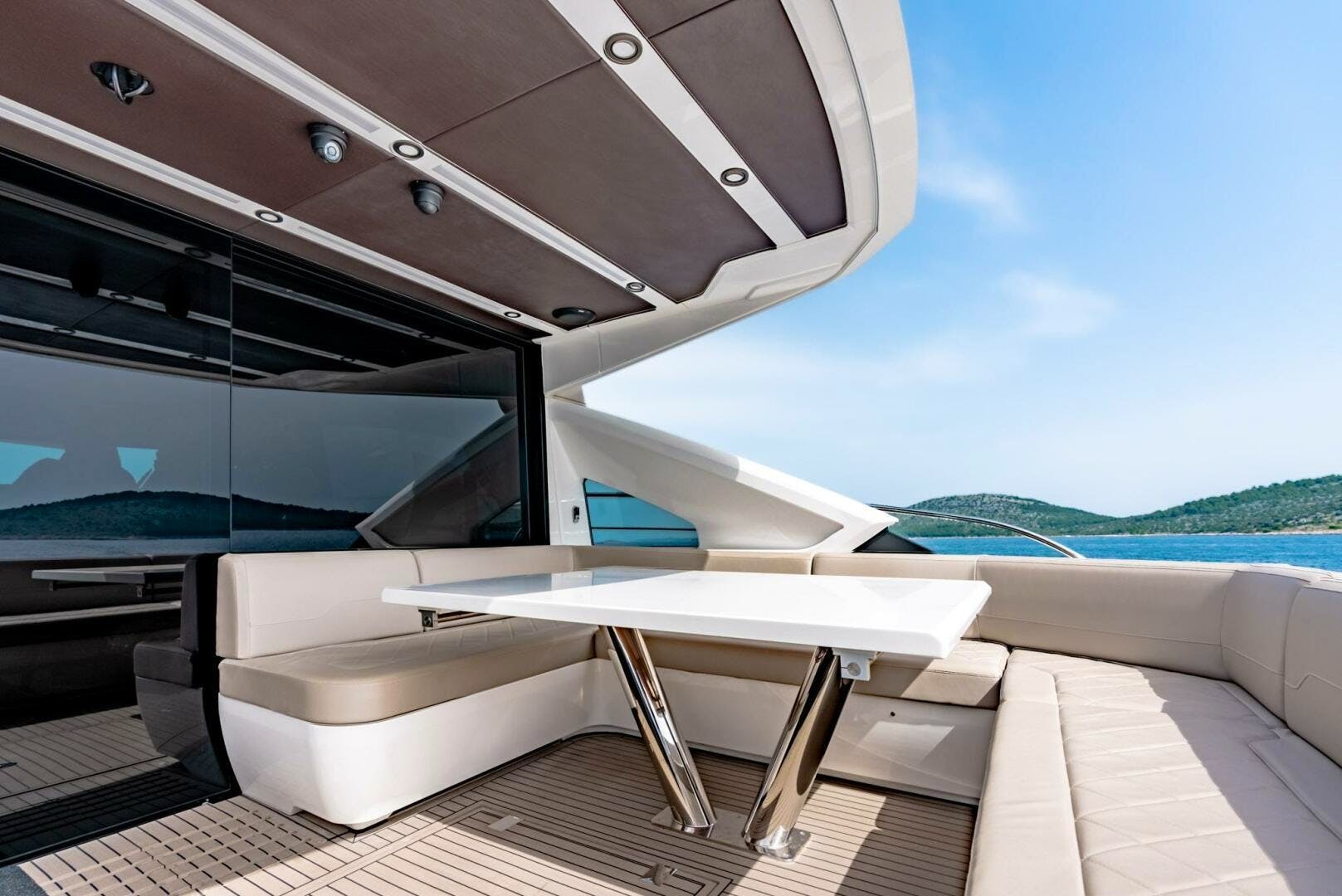 2019 Fairline - Image 9
