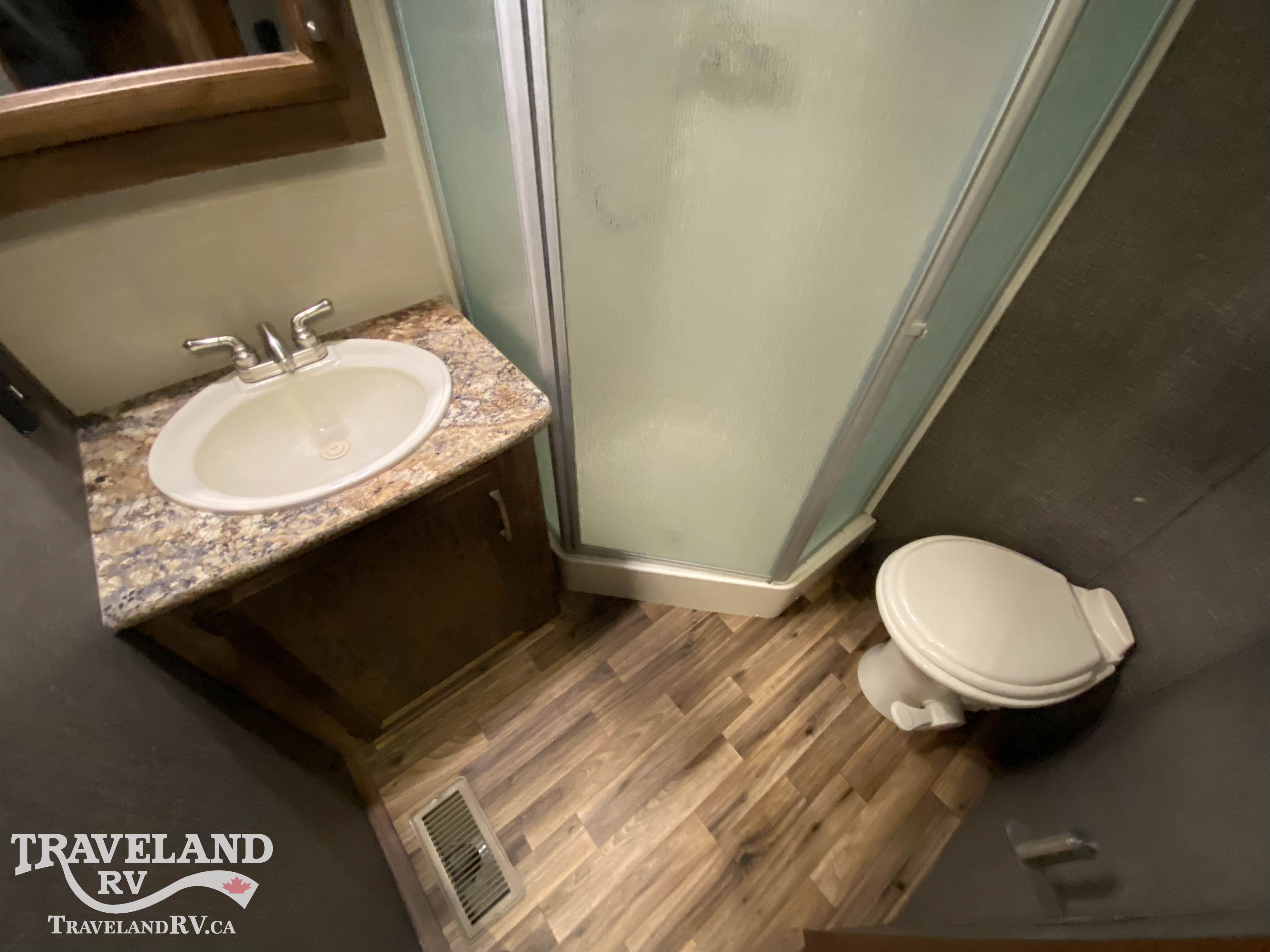 2015 KEYSTONE COUGAR X-LITE 29ROB - Image 16