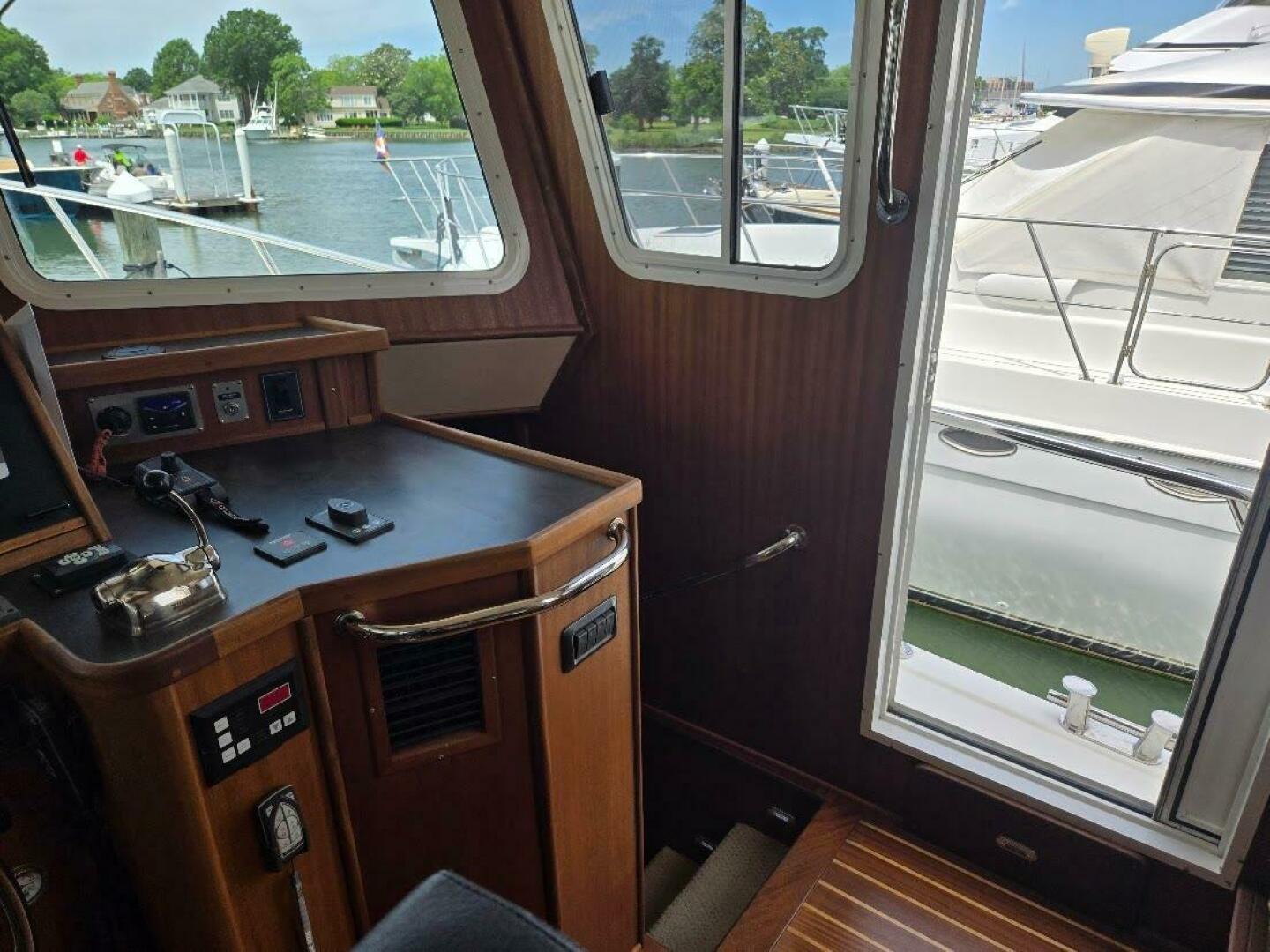2010 American Tug 49 Limited - Image 23