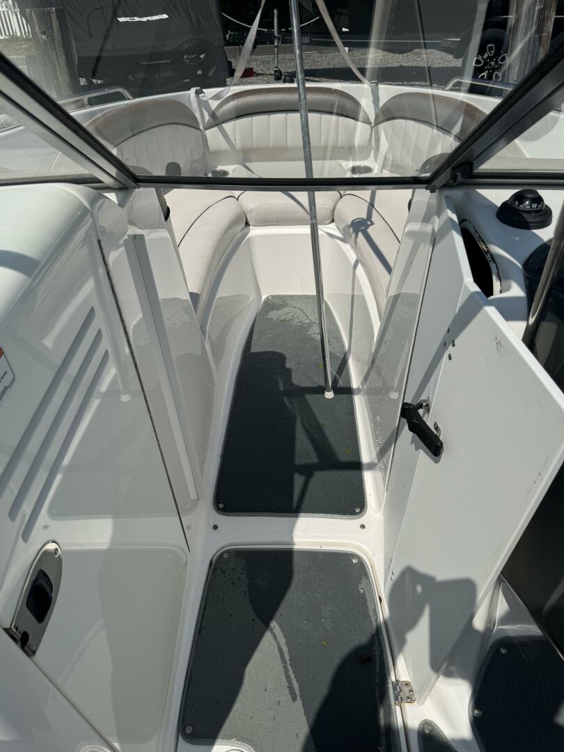 2008 Yamaha Boats - Image 16