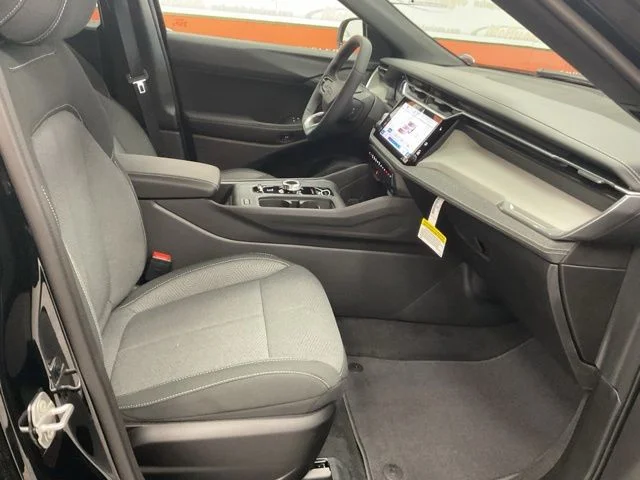2026 Jeep Cherokee LAREDO 4X4 - Image 4