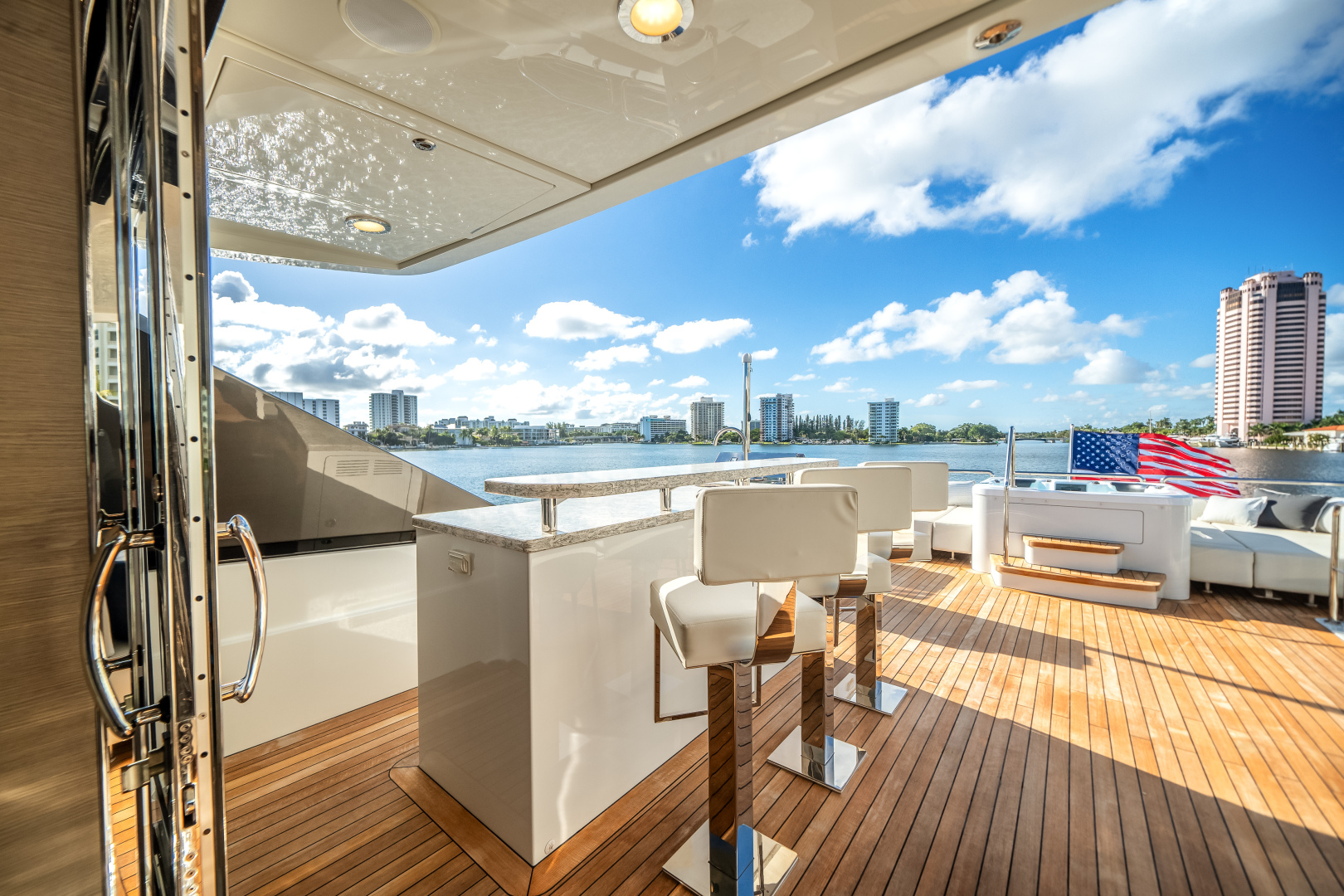 2022 Ocean Alexander 32L - Image 69