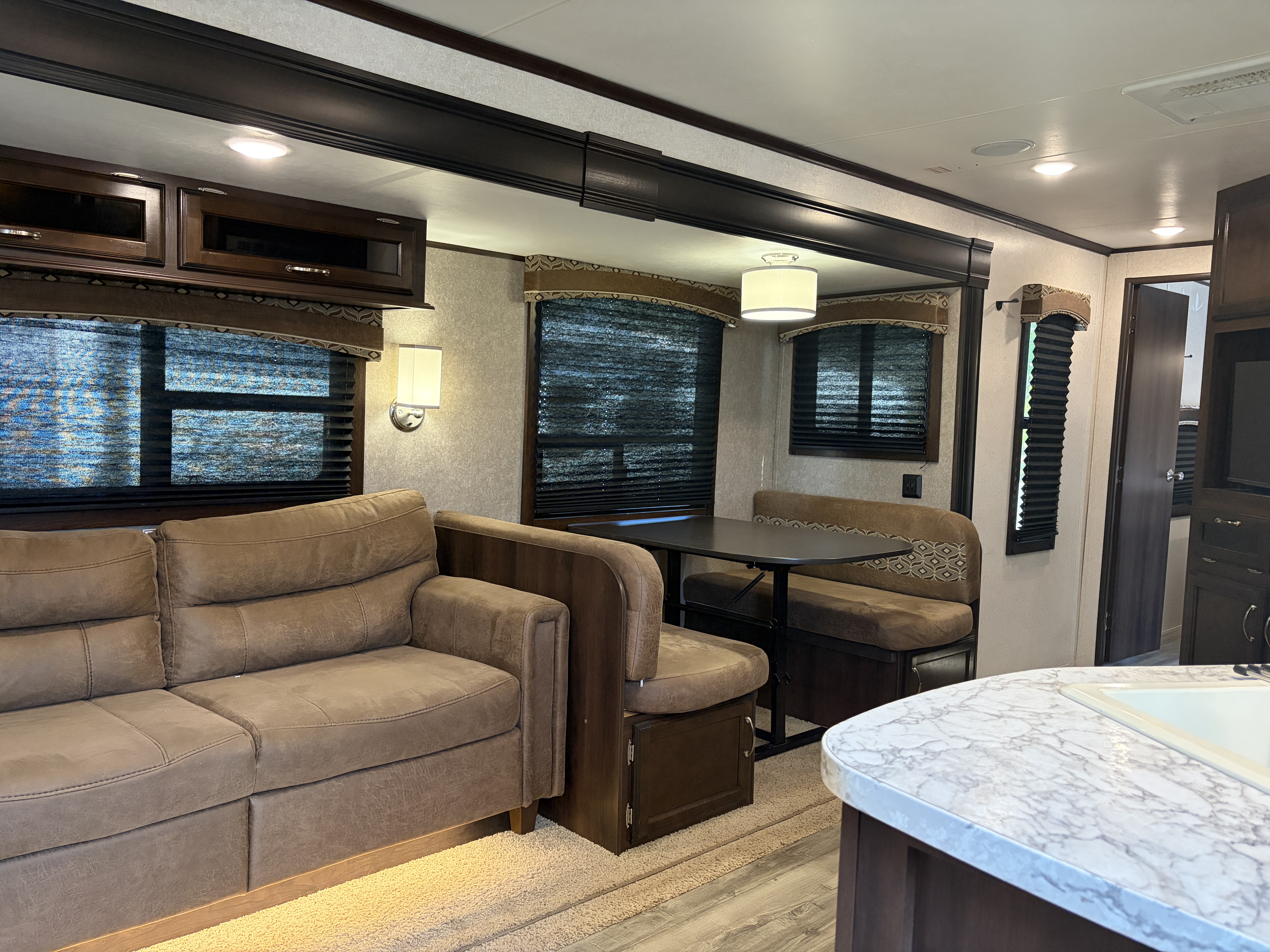 2018 Jayco Jay Flight 28RLS - Image 1