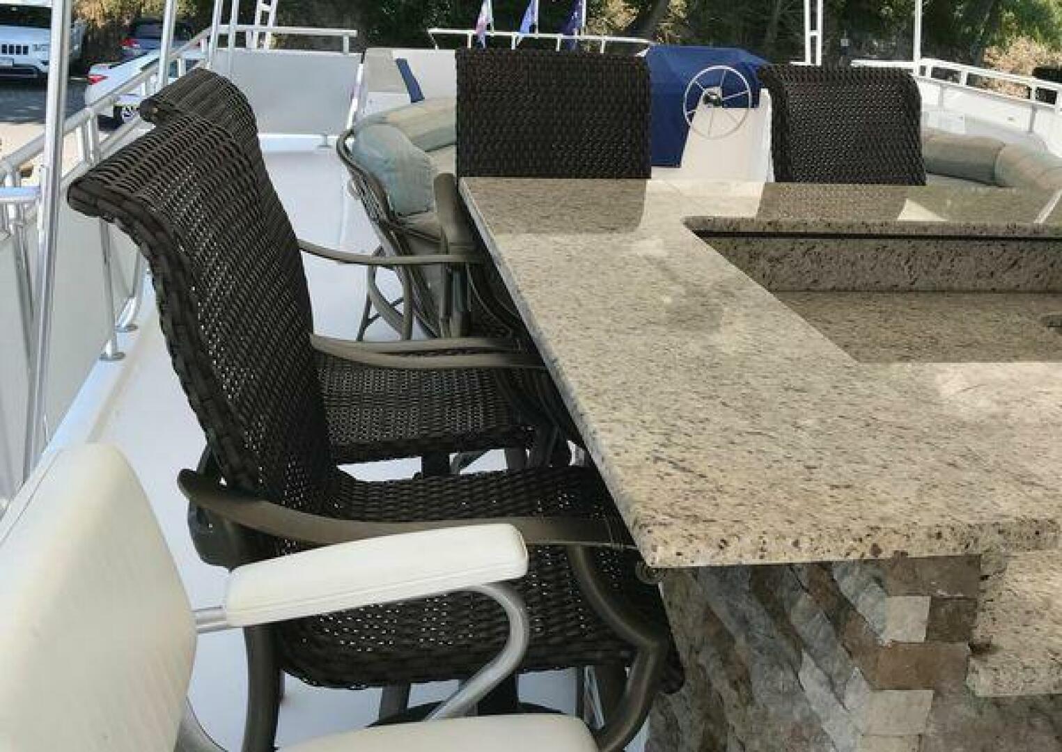 2017 Sumerset Houseboat - Image 23