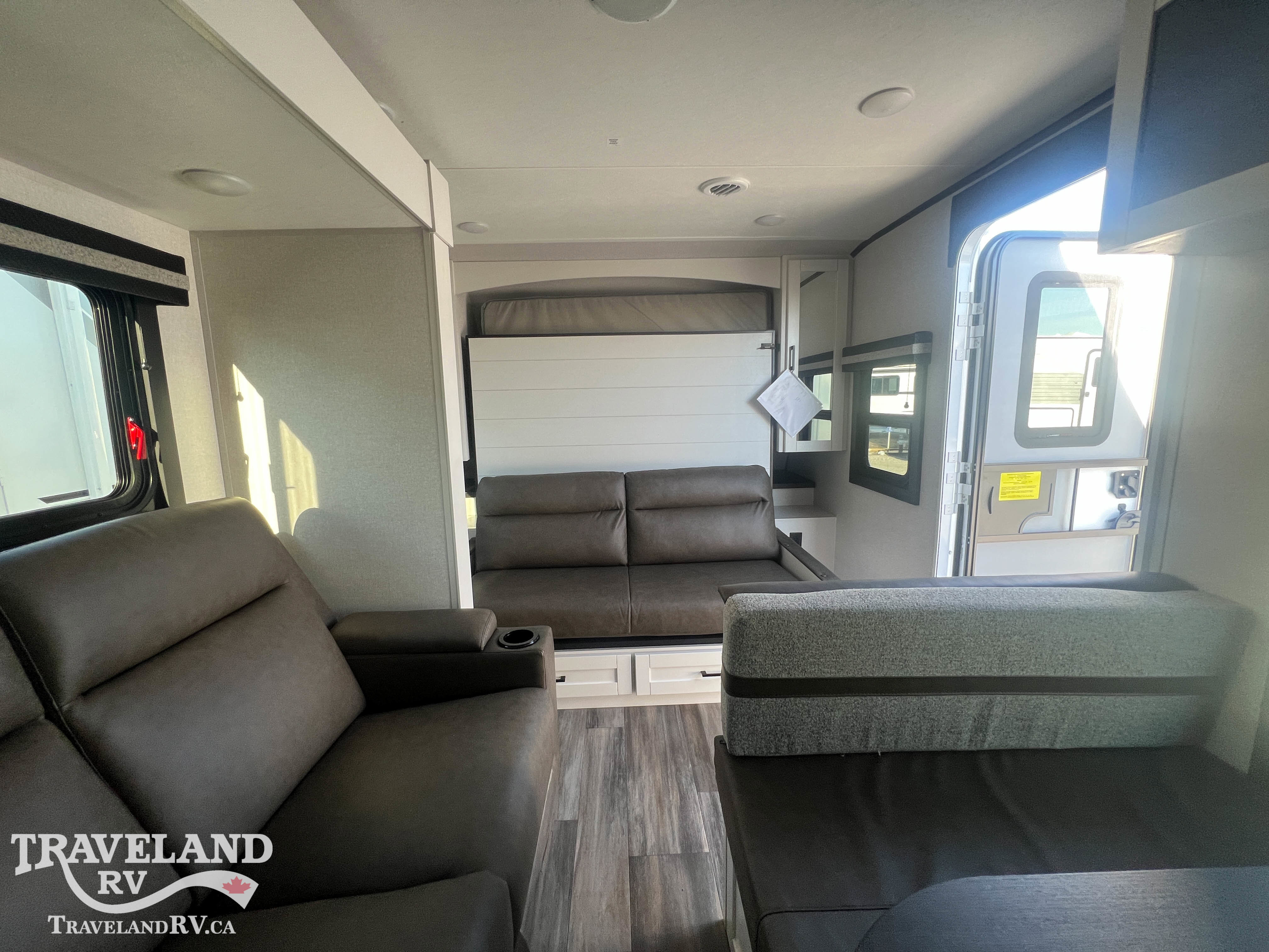 2026 Highland Ridge Range Lite 211RKM - Image 6