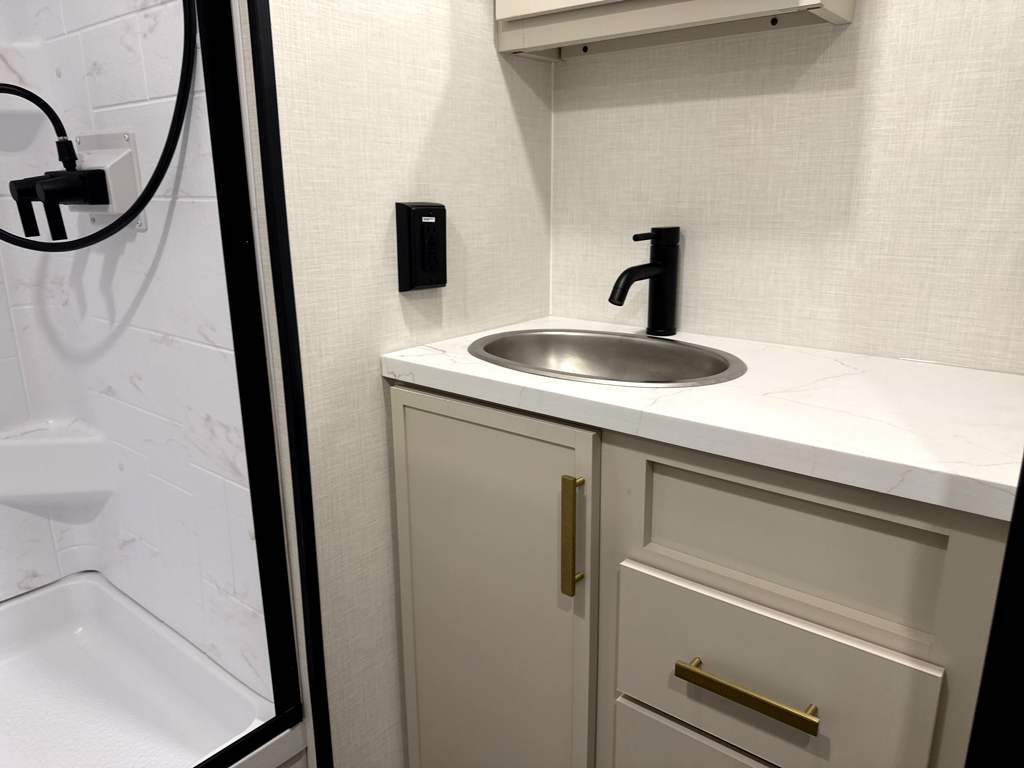 2027 VENTURE RV STRATUS 271VRK - Image 22