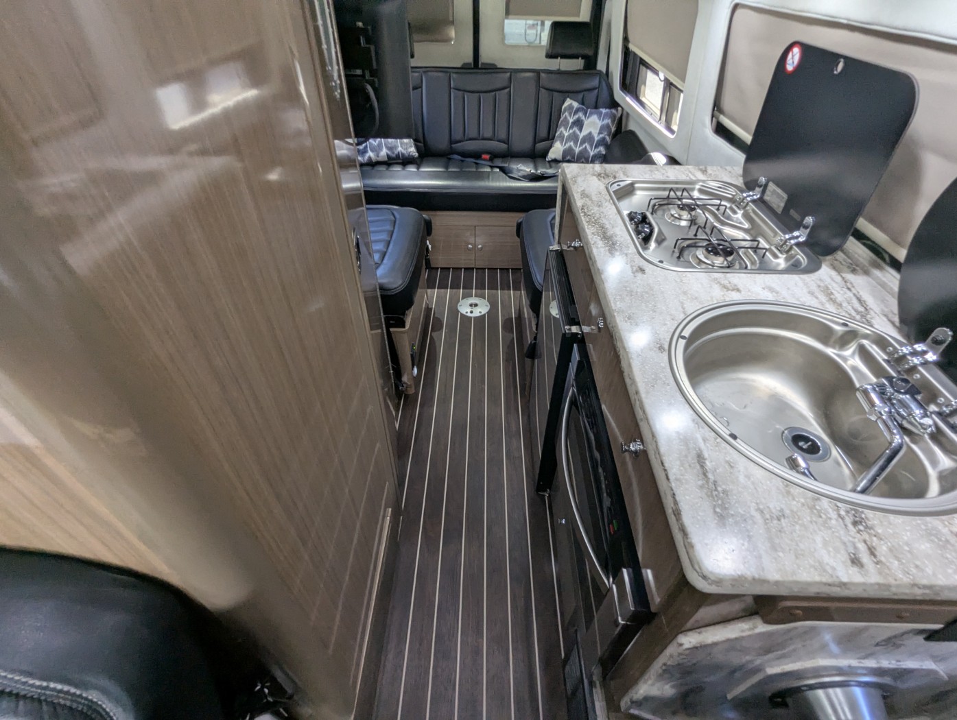 2017 Airstream Interstate Grand Tour EXT - Image 18