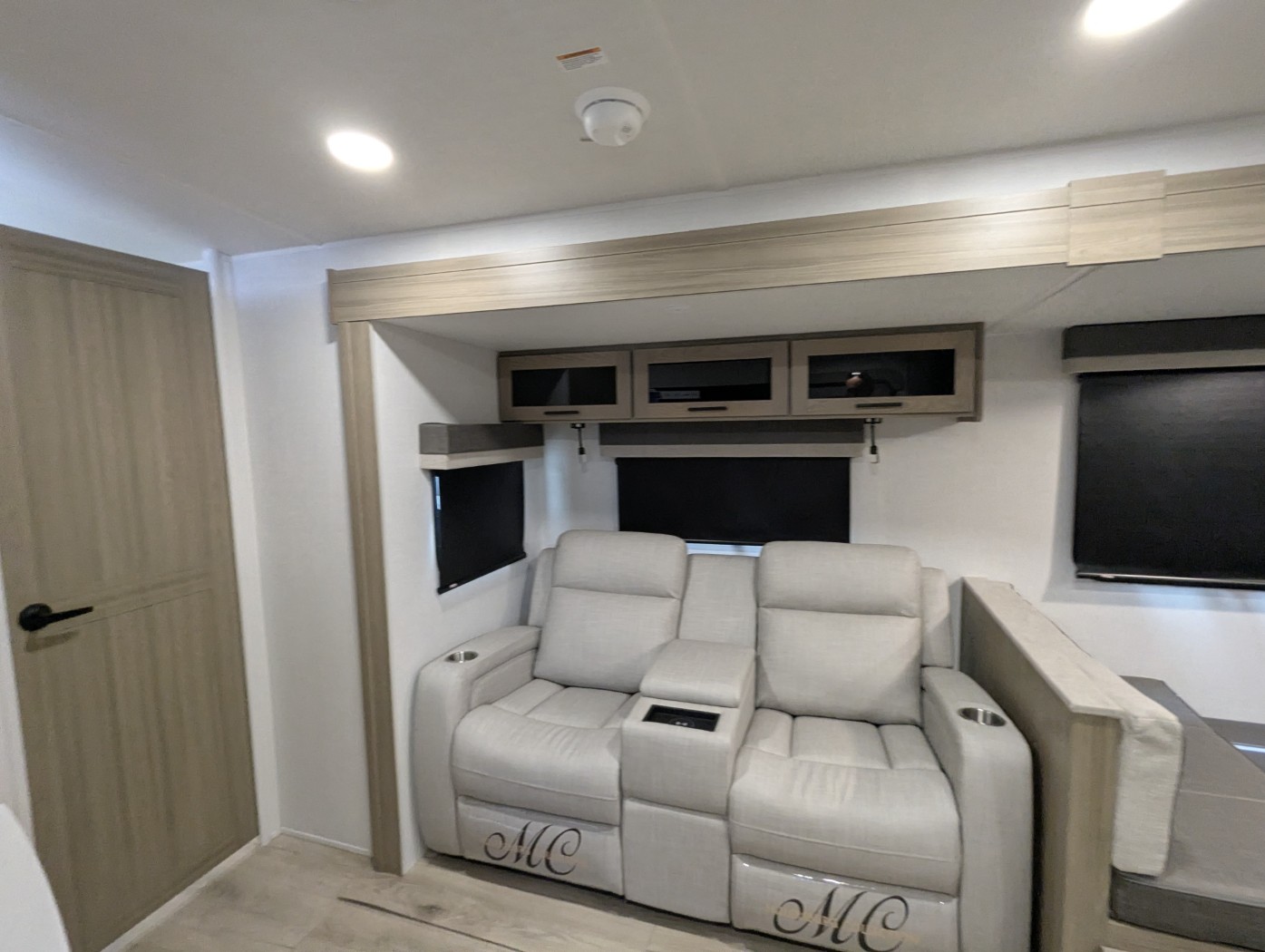 2027 Forest River Rockwood Ultra Lite 2608BS - Image 19