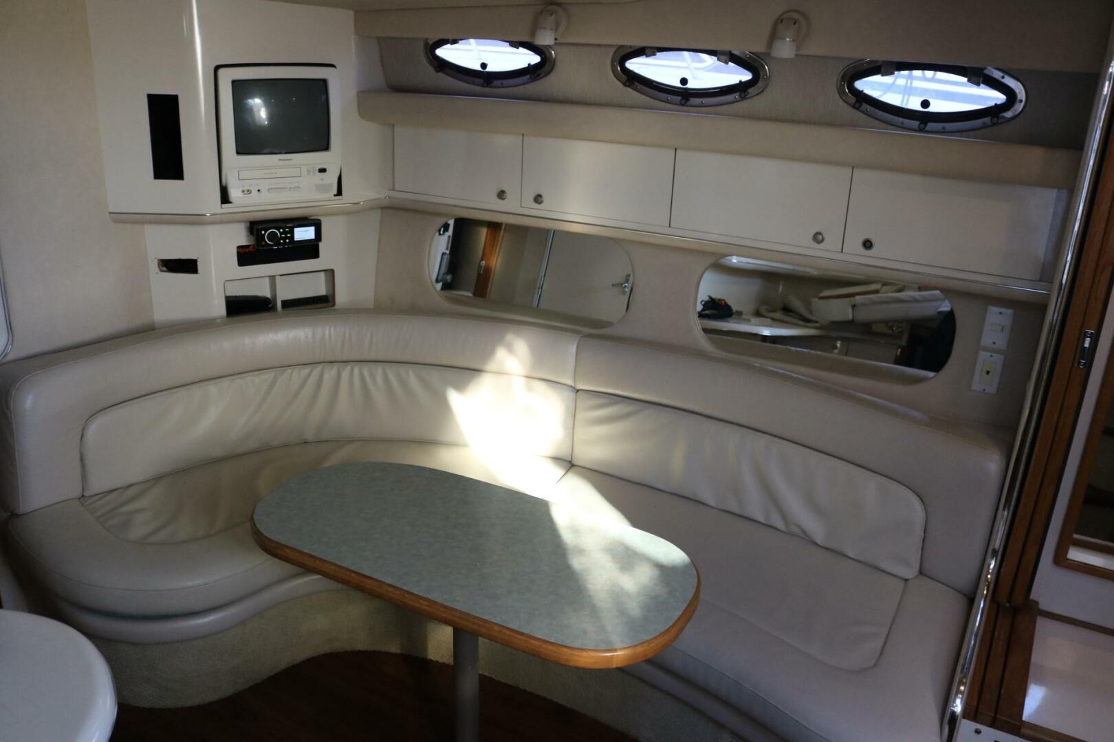 1996 Sea Ray Sundancer - Image 26