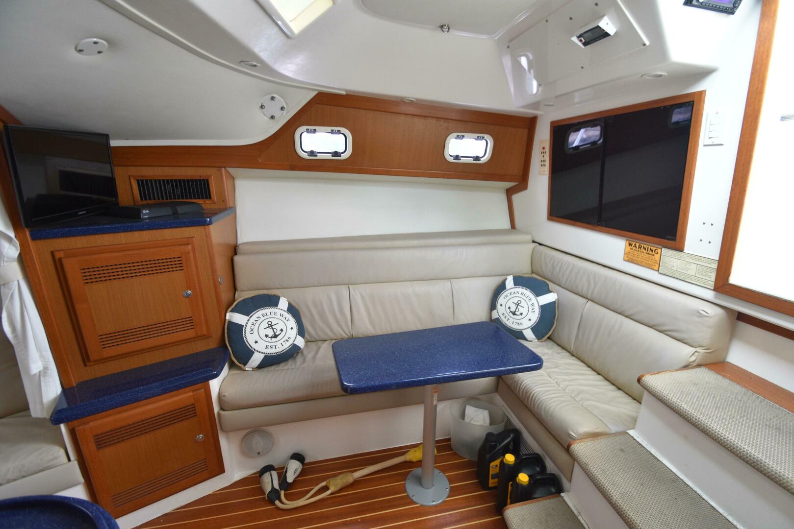 2001 Cabo 35 Express - Image 10