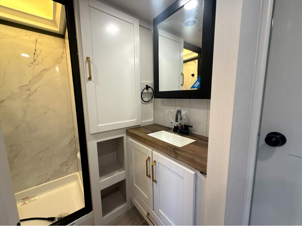 2027 JAYCO EAGLE 29RLC - Image 18