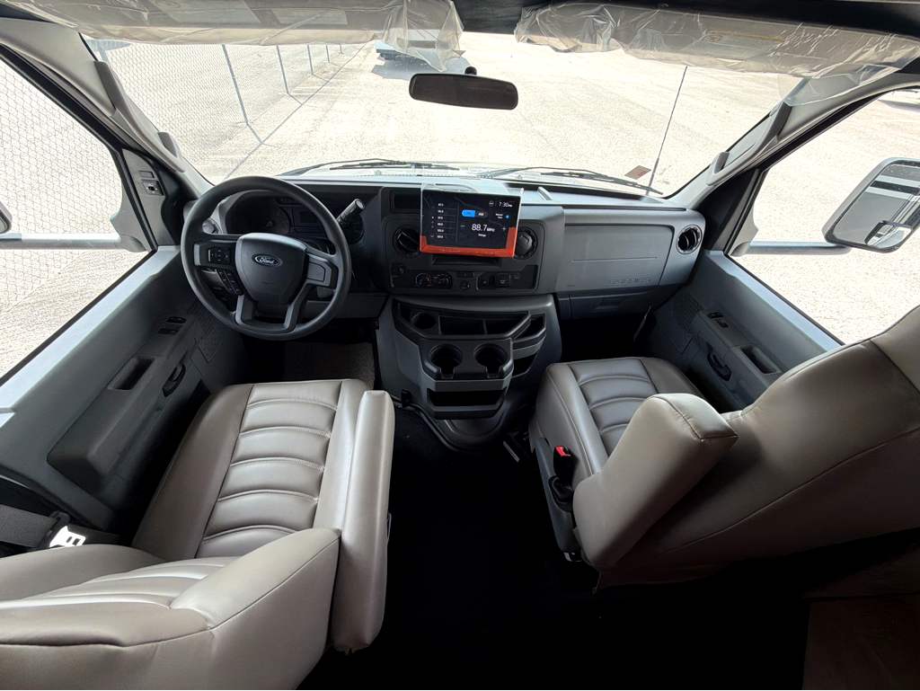 2027 ENTEGRA COACH ODYSSEY 29V - Image 18
