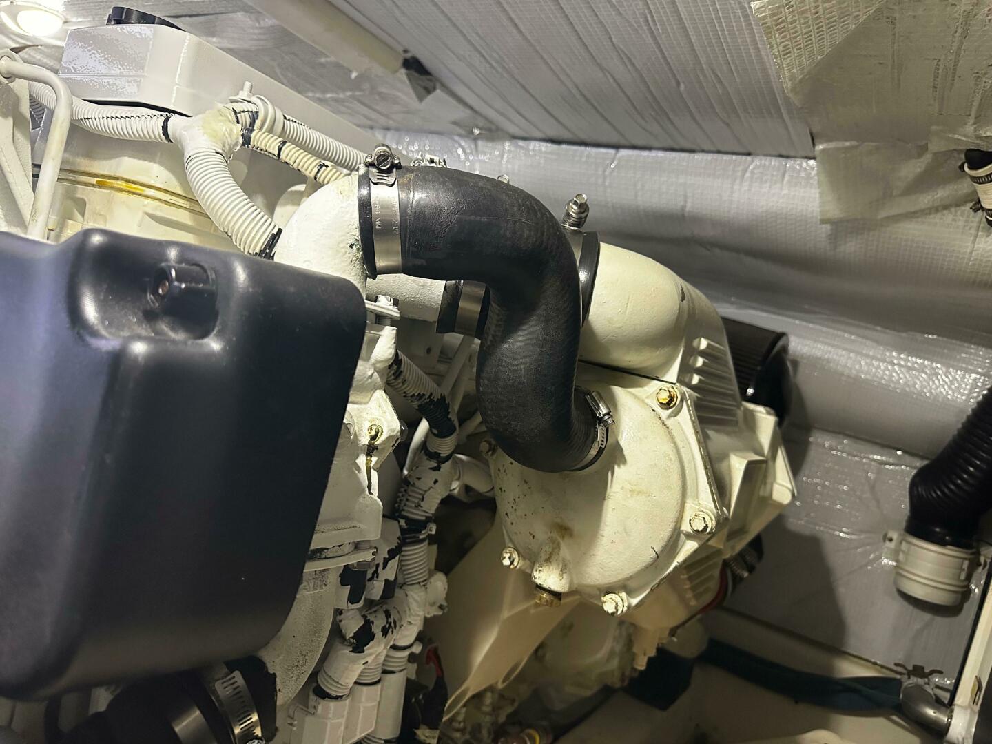 2014 Sabre 42 Salon Express - Image 37