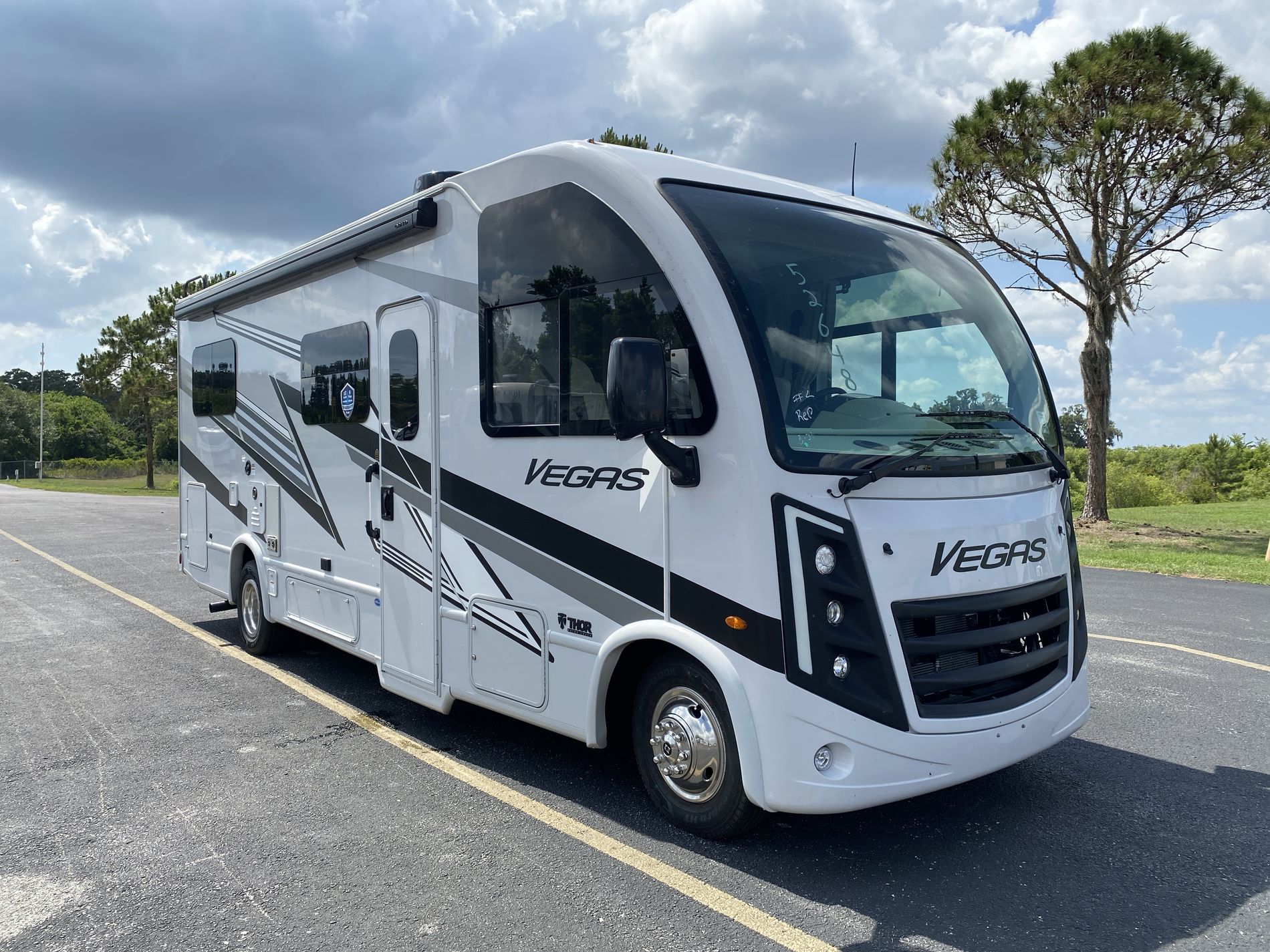 2026 Thor Motor Coach Vegas