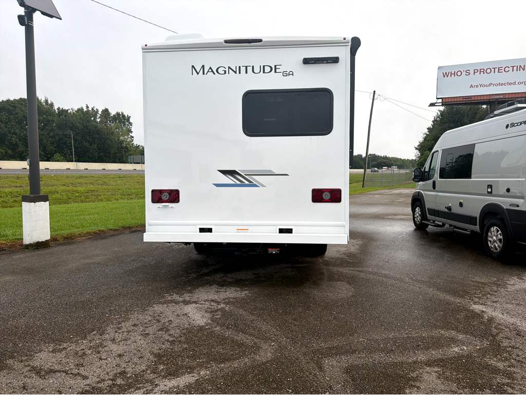 2027 THOR MOTOR COACH MAGNITUDE GA21 - Image 4