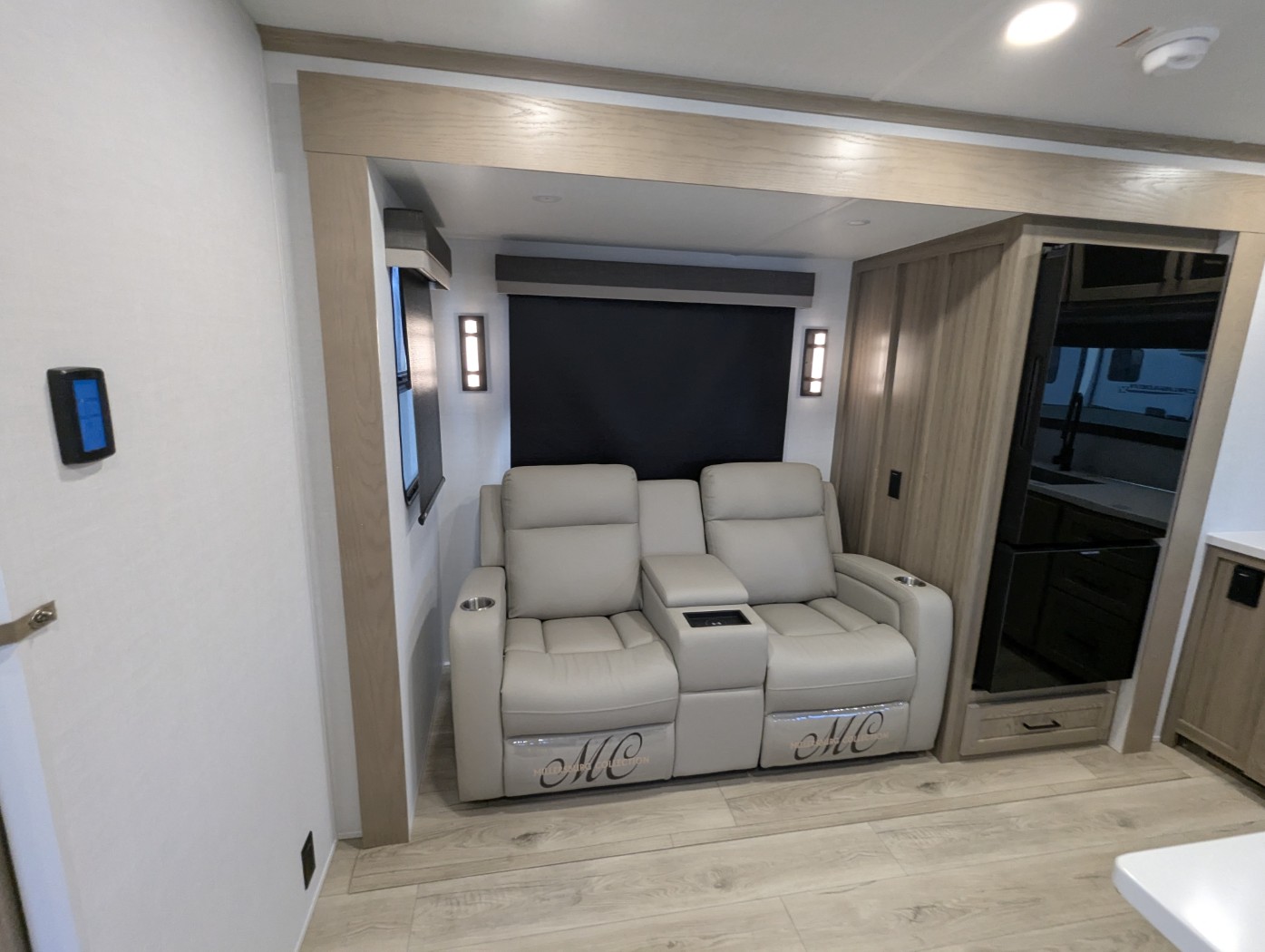 2026 Forest River Rockwood Signature 8263MBR - Image 11
